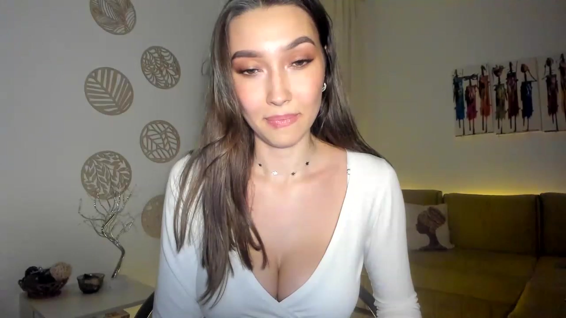 Gallery image thumbnail from LuckyHoneyyy's myfreecams stream on, 02/24/2023, 01:22 image 15 of 20