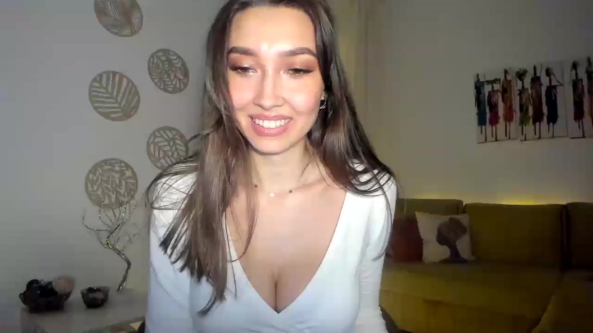 Gallery image thumbnail from LuckyHoneyyy's myfreecams stream on, 02/24/2023, 01:51 image 10 of 20