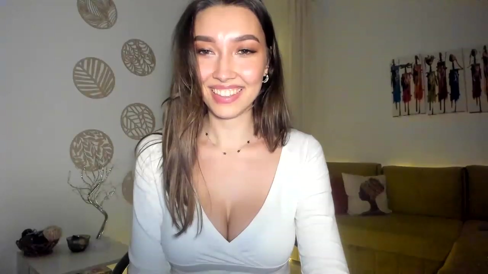 Gallery image thumbnail from LuckyHoneyyy's myfreecams stream on, 02/24/2023, 01:51 image 4 of 20