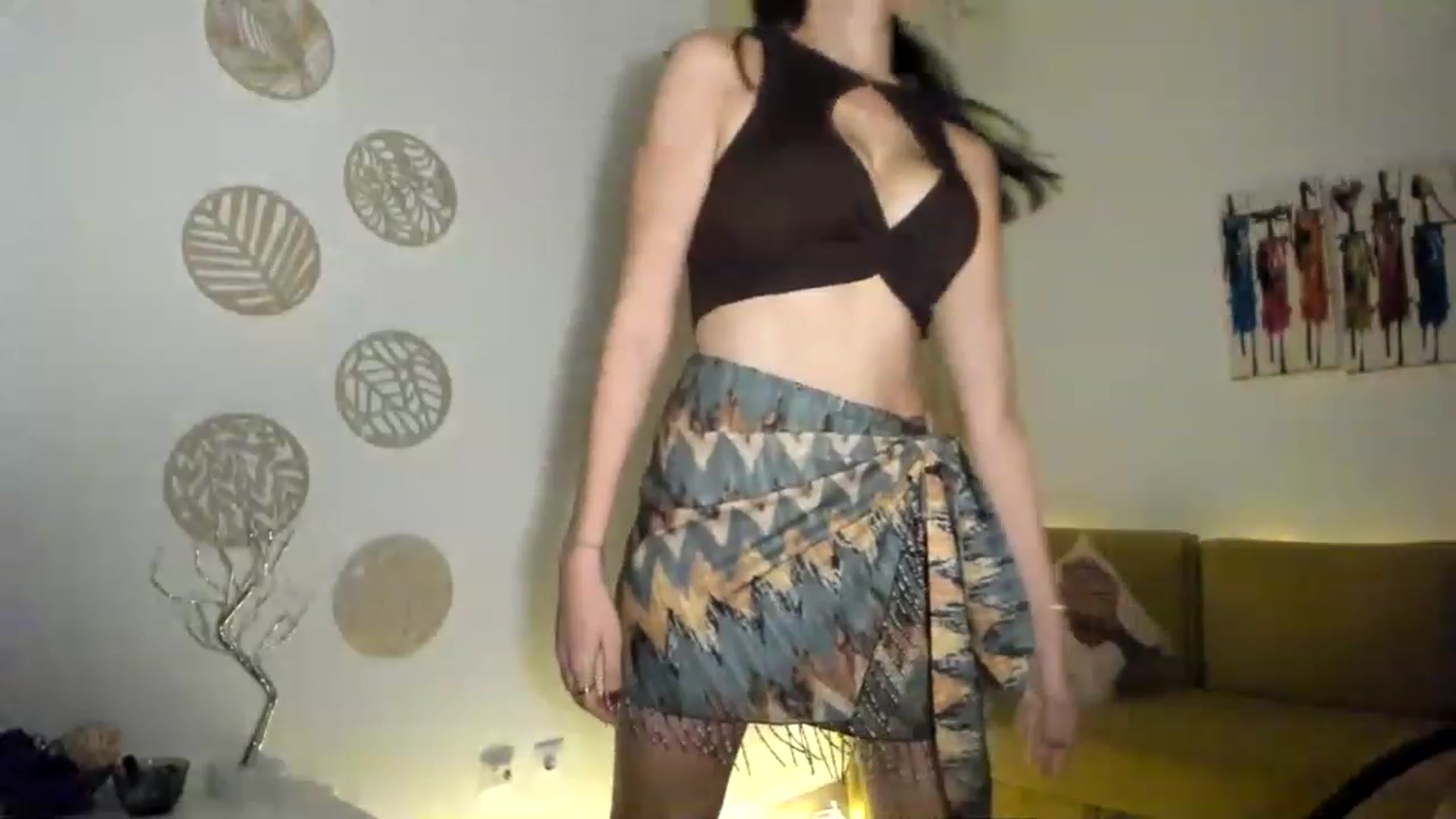 Gallery image thumbnail from LuckyHoneyyy's myfreecams stream on, 02/25/2023, 24:09 image 18 of 20
