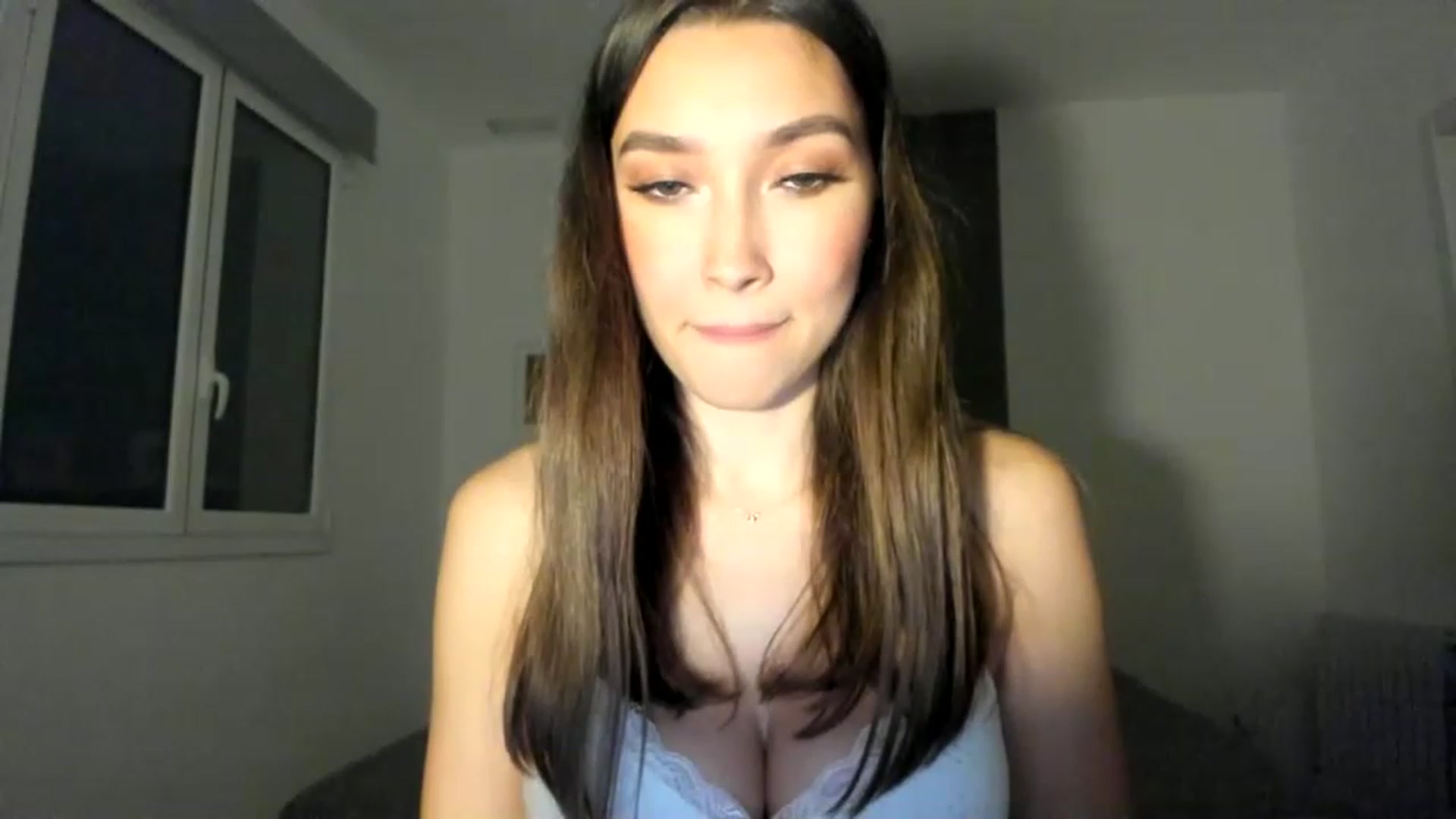Gallery image thumbnail from LuckyHoneyyy's myfreecams stream on, 05/13/2023, 24:51 image 6 of 20