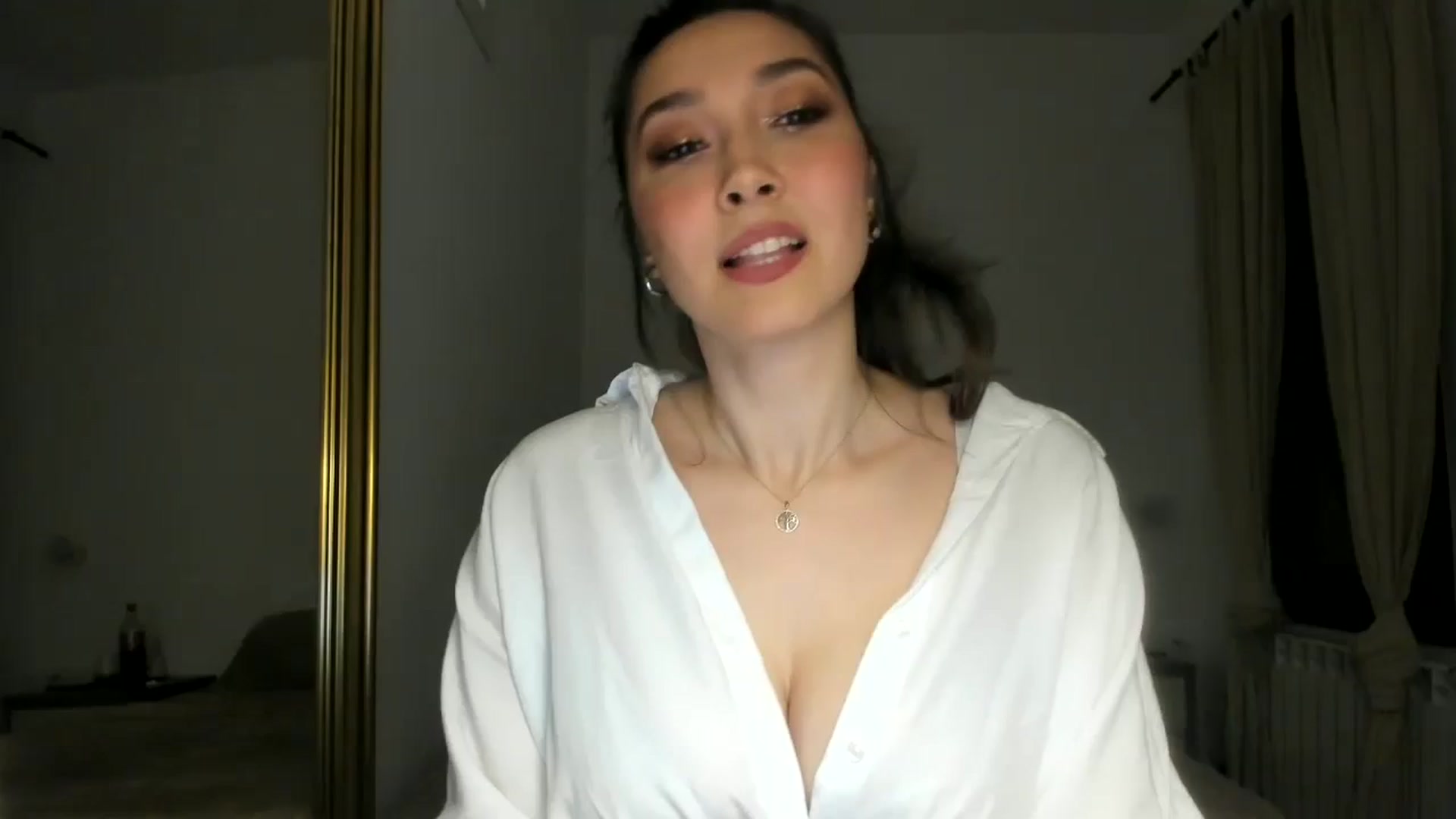 Gallery image thumbnail from LuckyHoneyyy's myfreecams stream on, 05/28/2024, 24:01 image 1 of 20