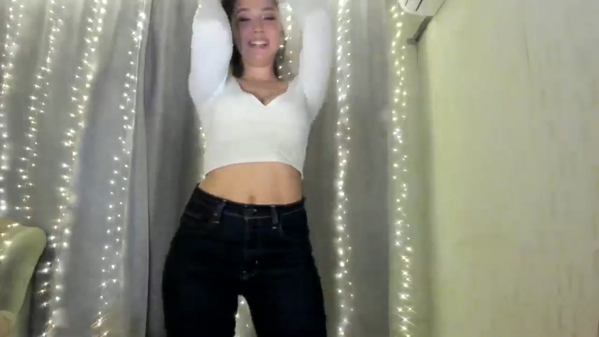 Gallery image thumbnail from LuckyHoneyyy's myfreecams stream on, 07/01/2024, 01:30 image 3 of 20