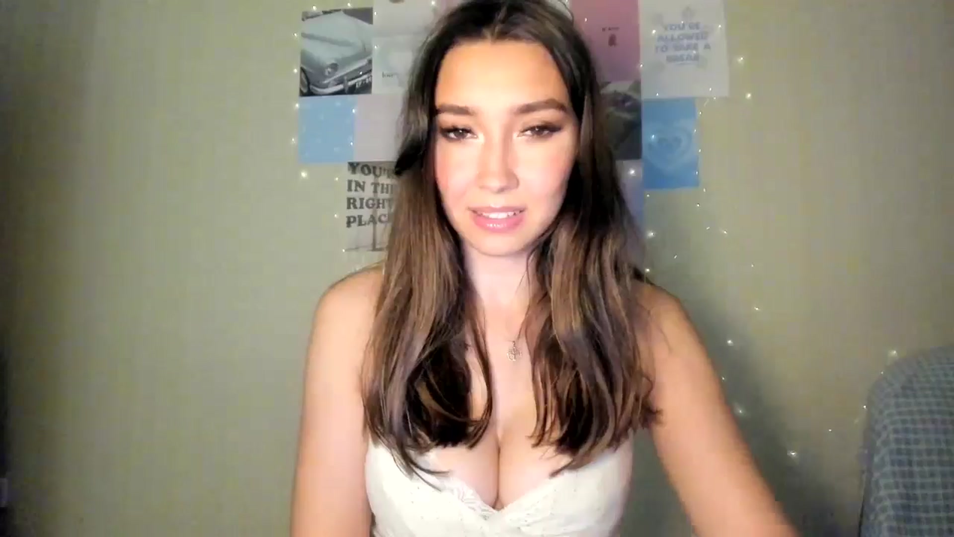 Gallery image thumbnail from LuckyHoneyyy's myfreecams stream on, 07/16/2024, 23:00 image 3 of 20