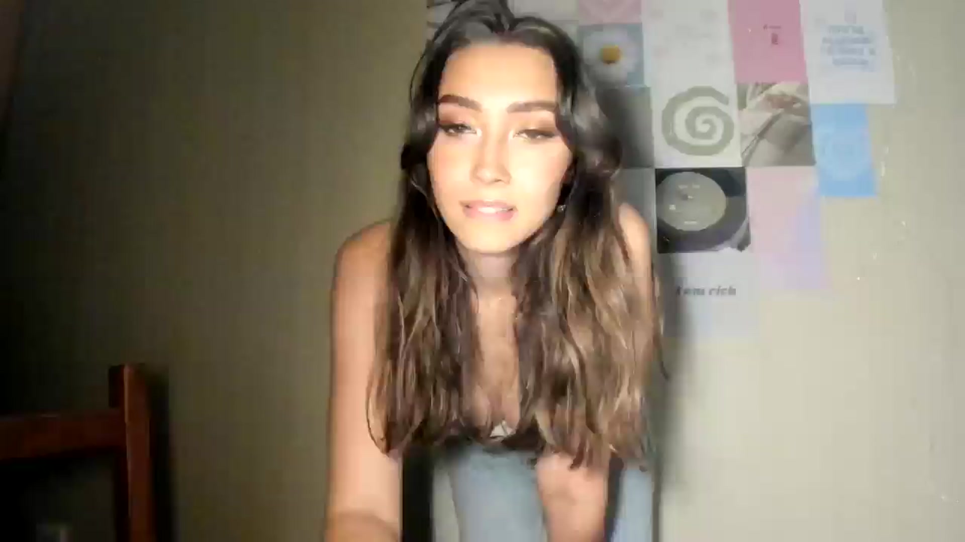 Gallery image thumbnail from LuckyHoneyyy's myfreecams stream on, 07/20/2024, 23:57 image 10 of 20