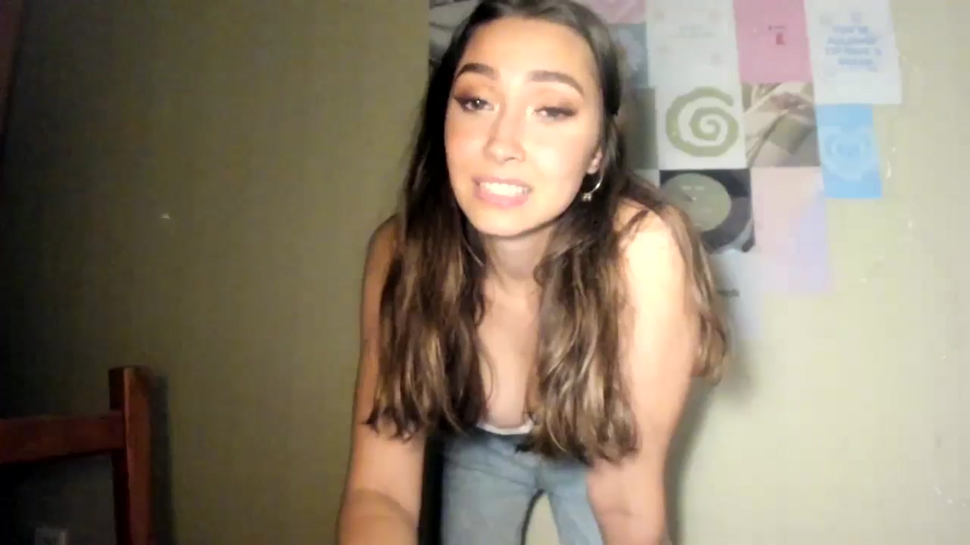 Gallery image thumbnail from LuckyHoneyyy's myfreecams stream on, 07/20/2024, 23:57 image 8 of 20