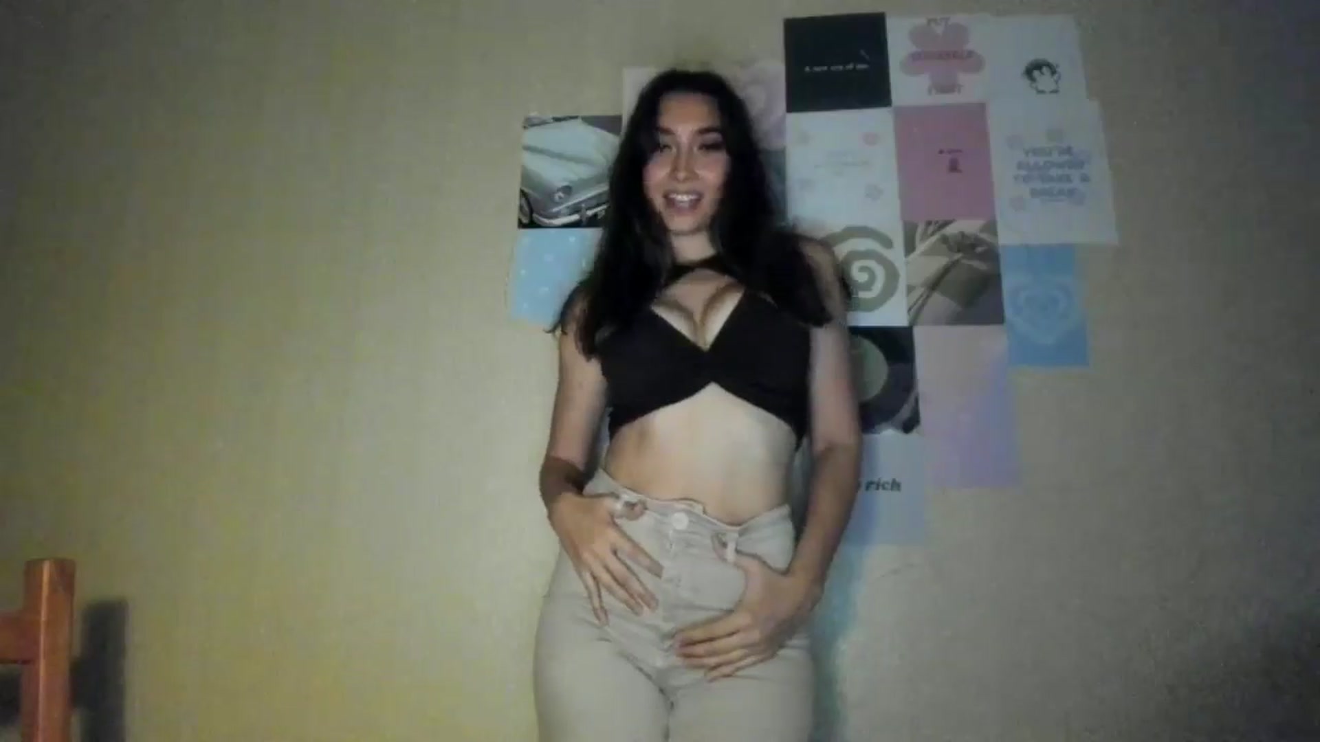 Gallery image thumbnail from LuckyHoneyyy's myfreecams stream on, 07/26/2024, 02:41 image 7 of 20
