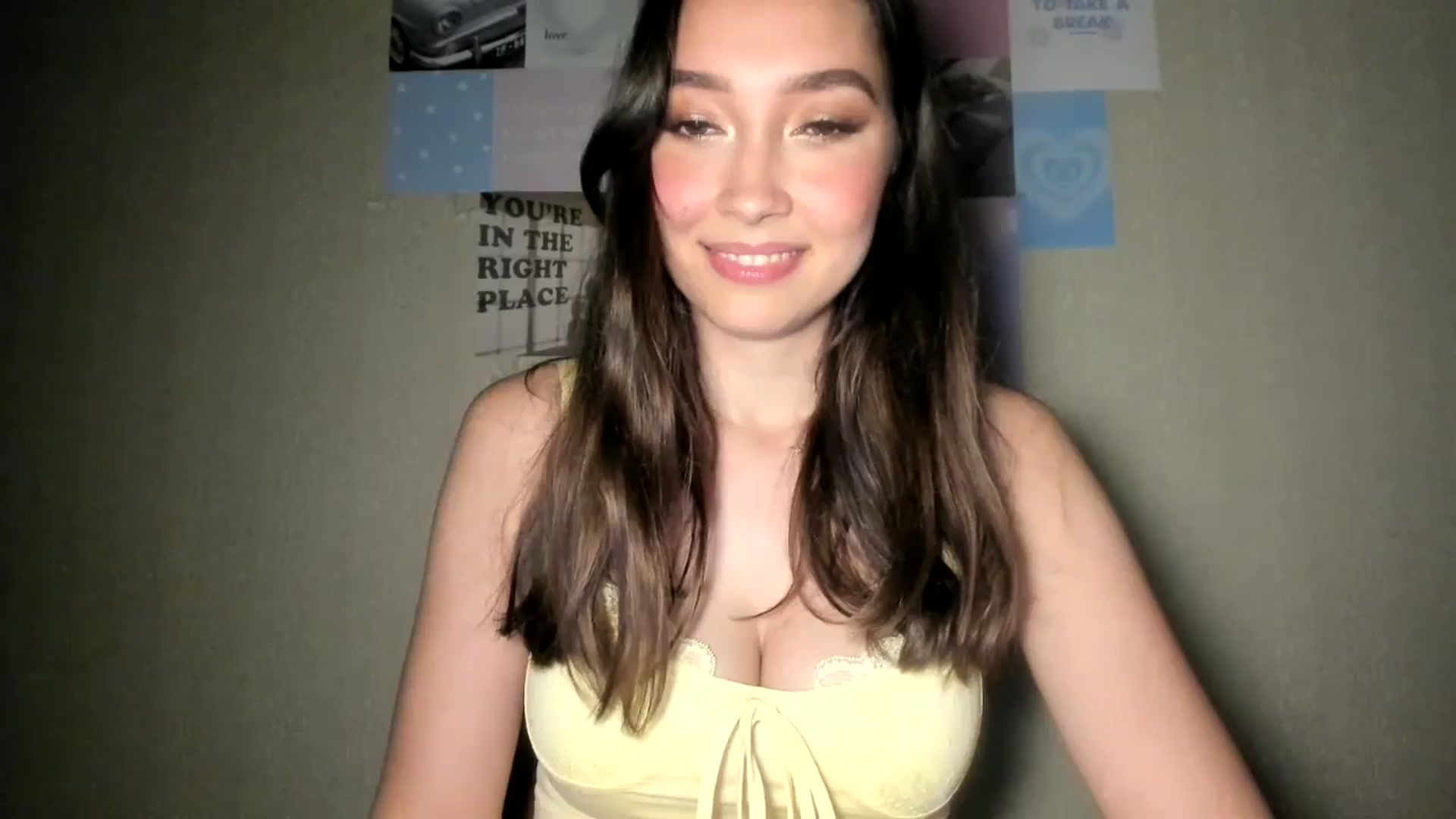 Gallery image thumbnail from LuckyHoneyyy's myfreecams stream on, 08/22/2024, 01:39 image 8 of 20
