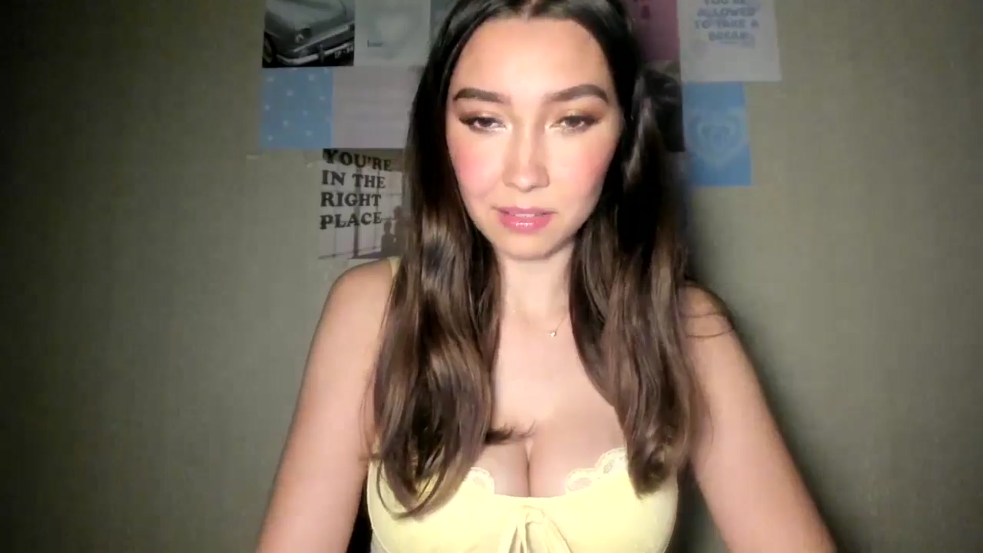Gallery image thumbnail from LuckyHoneyyy's myfreecams stream on, 08/22/2024, 01:39 image 5 of 20