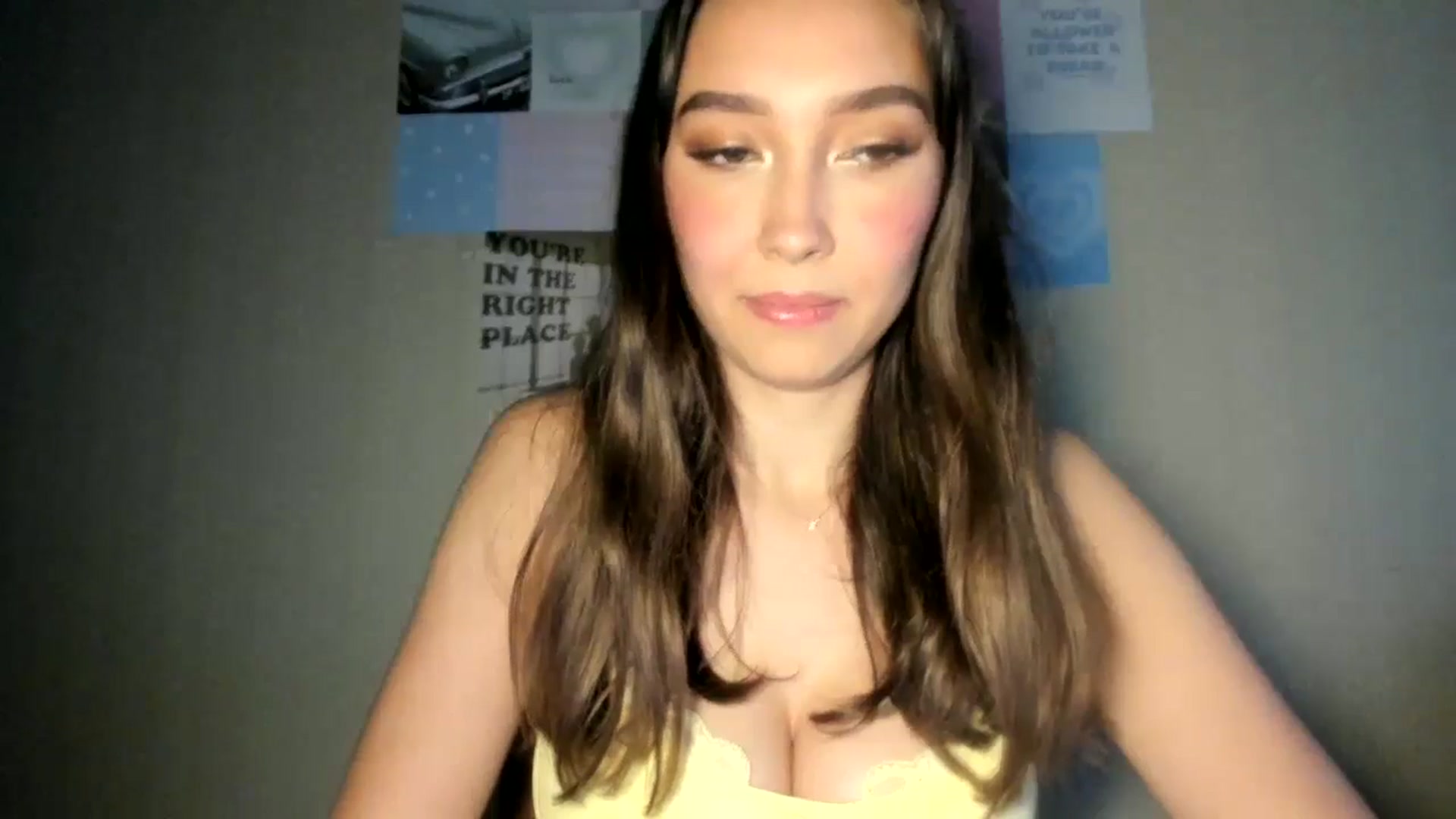 Gallery image thumbnail from LuckyHoneyyy's myfreecams stream on, 08/22/2024, 01:39 image 20 of 20
