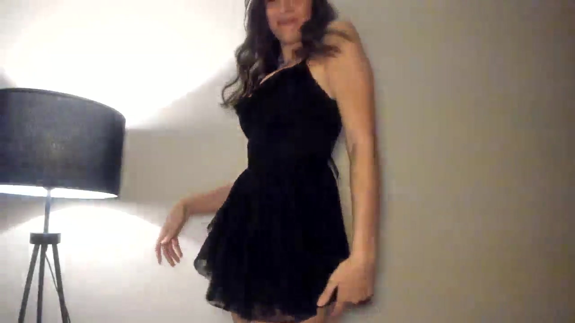 Gallery image thumbnail from LuckyHoneyyy's myfreecams stream on, 11/11/2024, 21:29 image 5 of 20