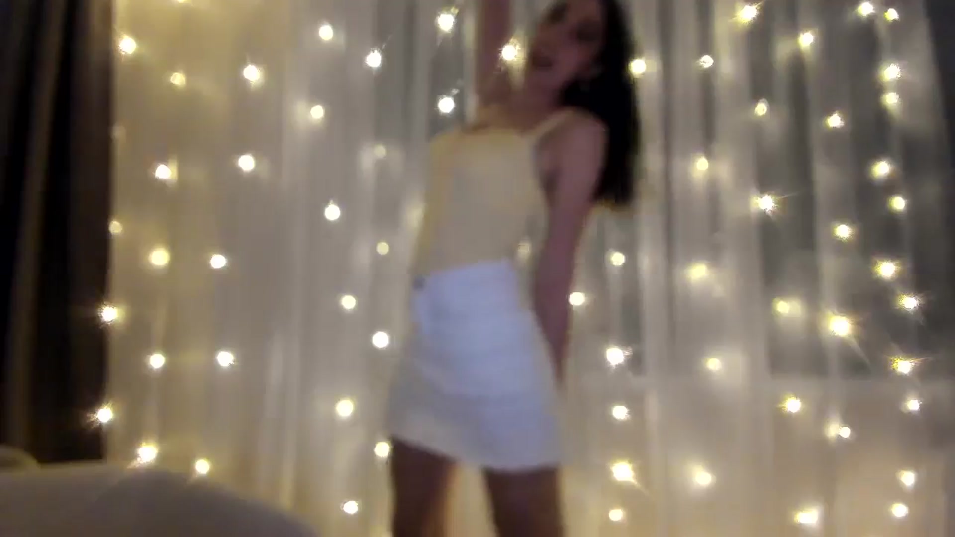 Gallery image thumbnail from LuckyHoneyyy's myfreecams stream on, 01/24/2025, 24:17 image 7 of 20