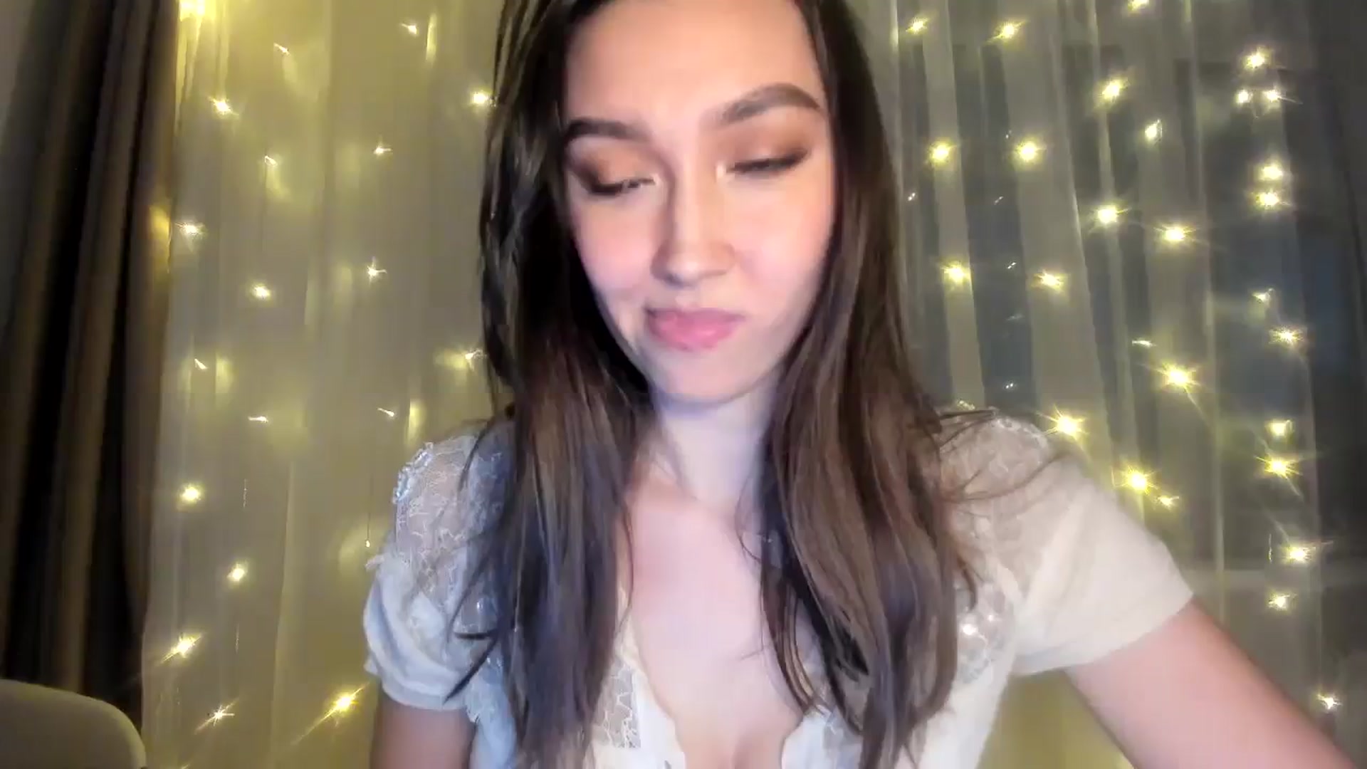 Gallery image thumbnail from LuckyHoneyyy's myfreecams stream on, 01/29/2025, 02:23 image 19 of 20