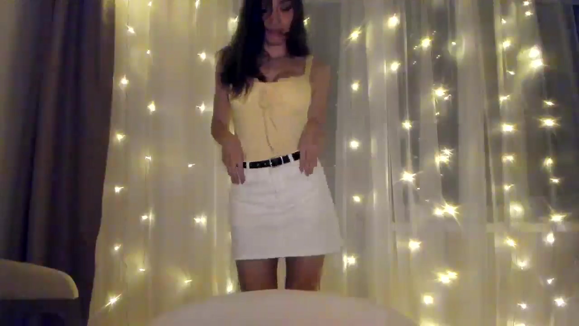 Gallery image thumbnail from LuckyHoneyyy's myfreecams stream on, 02/27/2025, 23:51 image 9 of 20