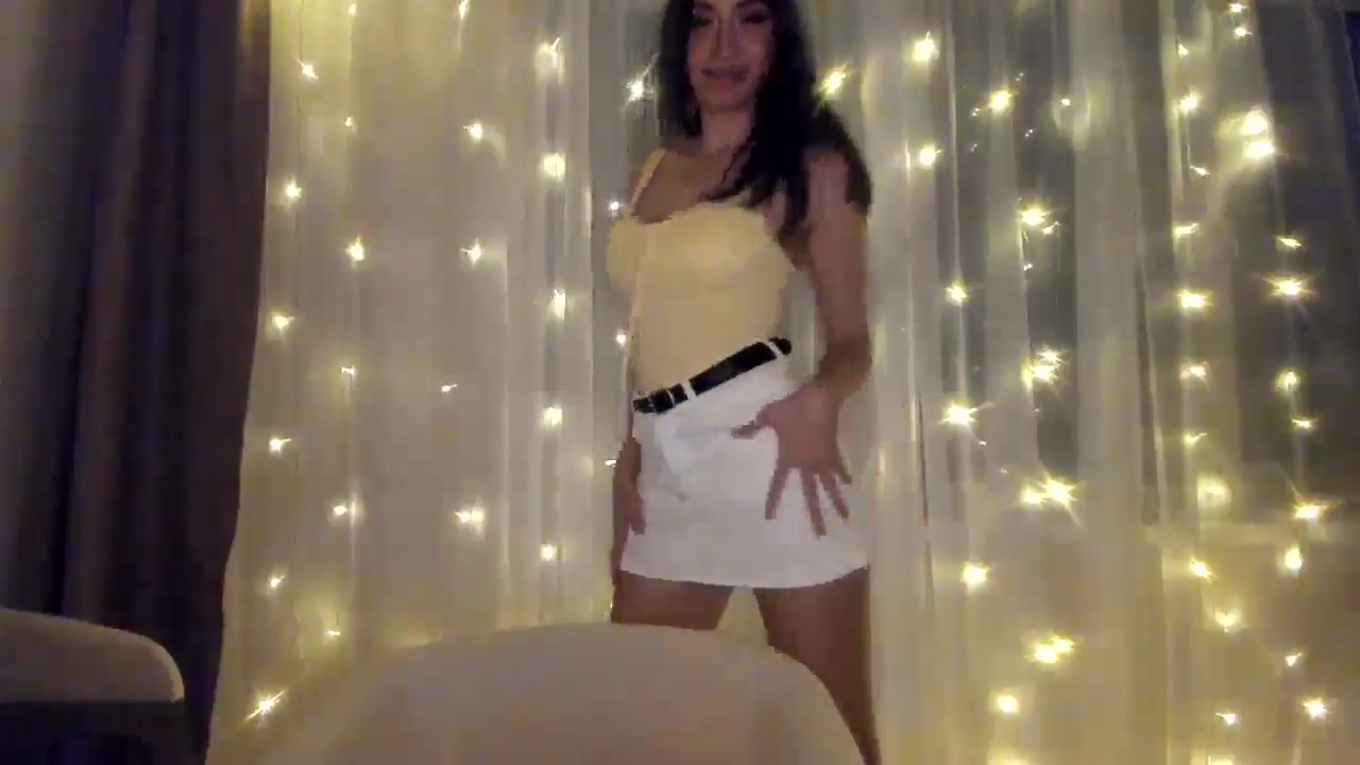 Gallery image thumbnail from LuckyHoneyyy's myfreecams stream on, 02/27/2025, 23:51 image 15 of 20