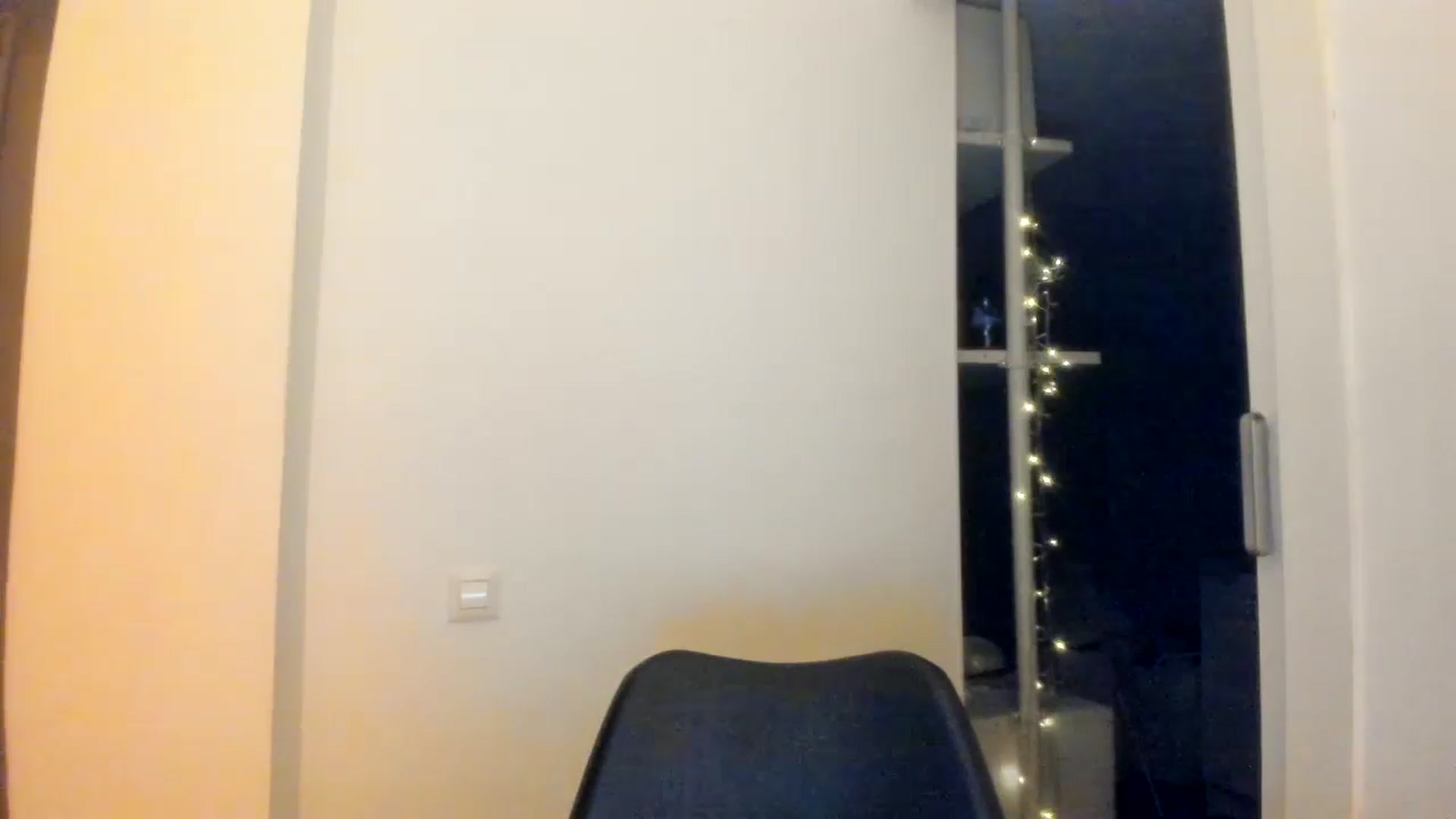 Gallery image thumbnail from LuckyHoneyyy's myfreecams stream on, 06/30/2025, 01:48 image 15 of 20