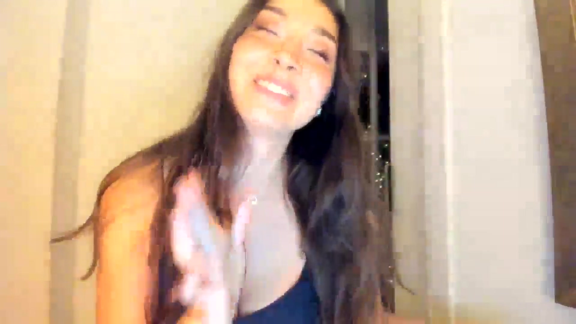 Gallery image thumbnail from LuckyHoneyyy's myfreecams stream on, 12/13/2025, 03:02 image 20 of 20