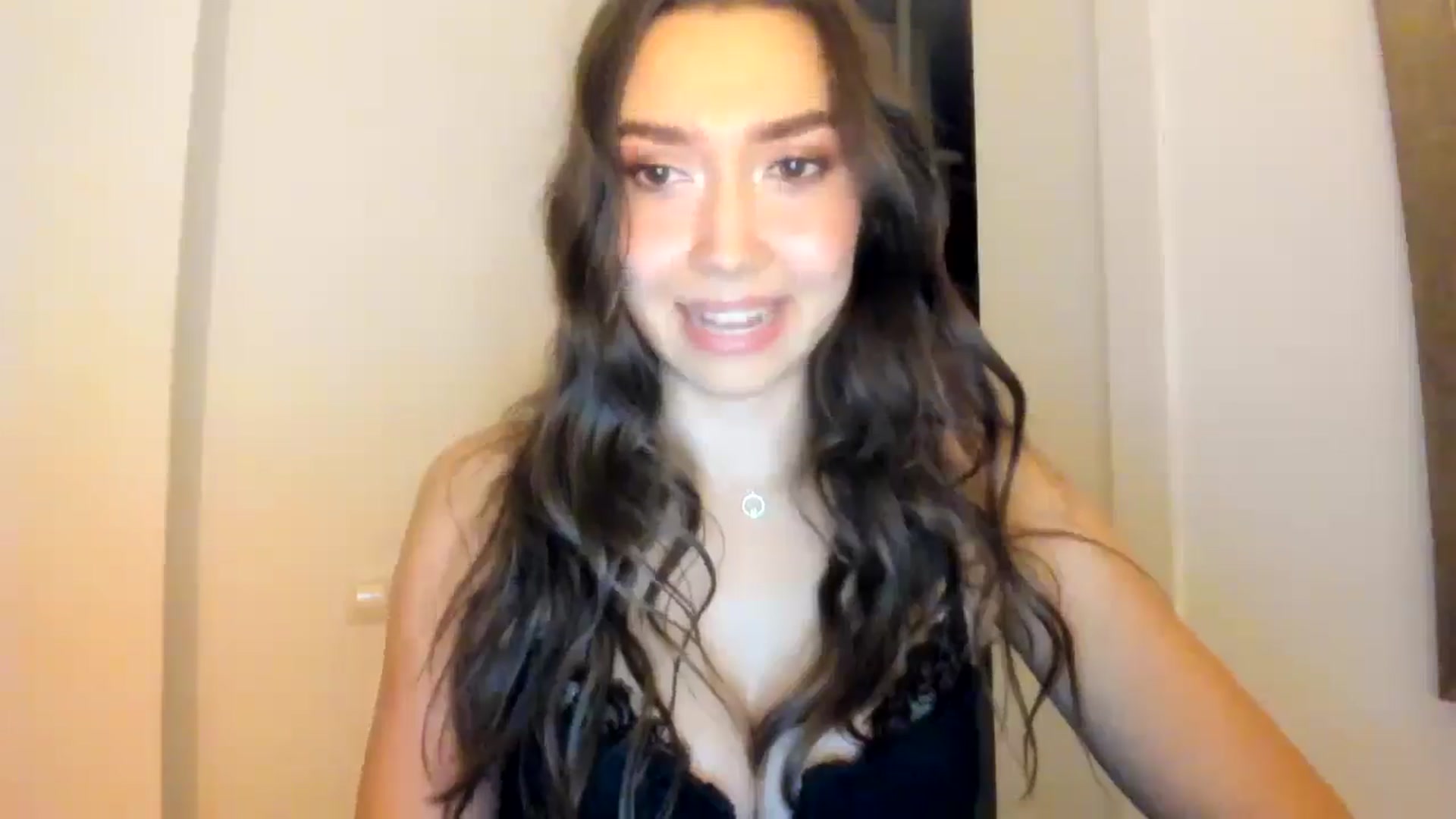 Gallery image thumbnail from LuckyHoneyyy's myfreecams stream on, 01/02/2026, 03:10 image 20 of 20