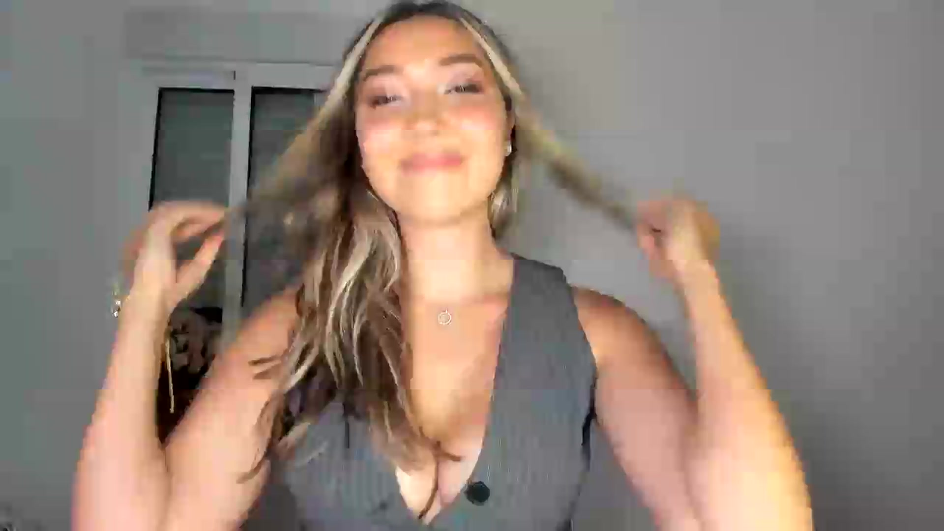 Gallery image thumbnail from LuckyHoneyyy's myfreecams stream on, 07/30/2026, 01:29 image 5 of 20