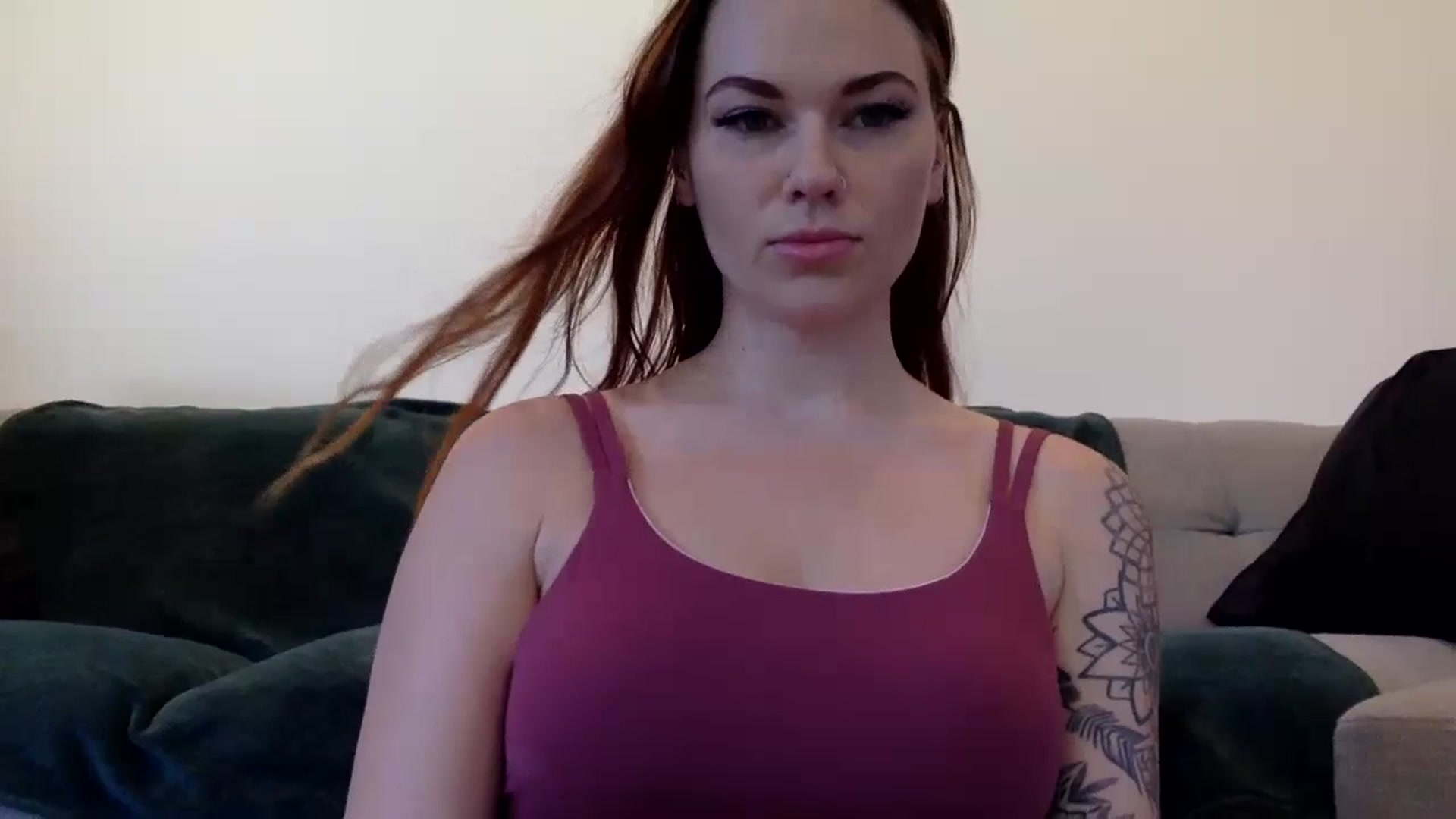 Gallery image thumbnail from LuckyLennox's myfreecams stream on, 07/09/2023, 23:54 image 3 of 20