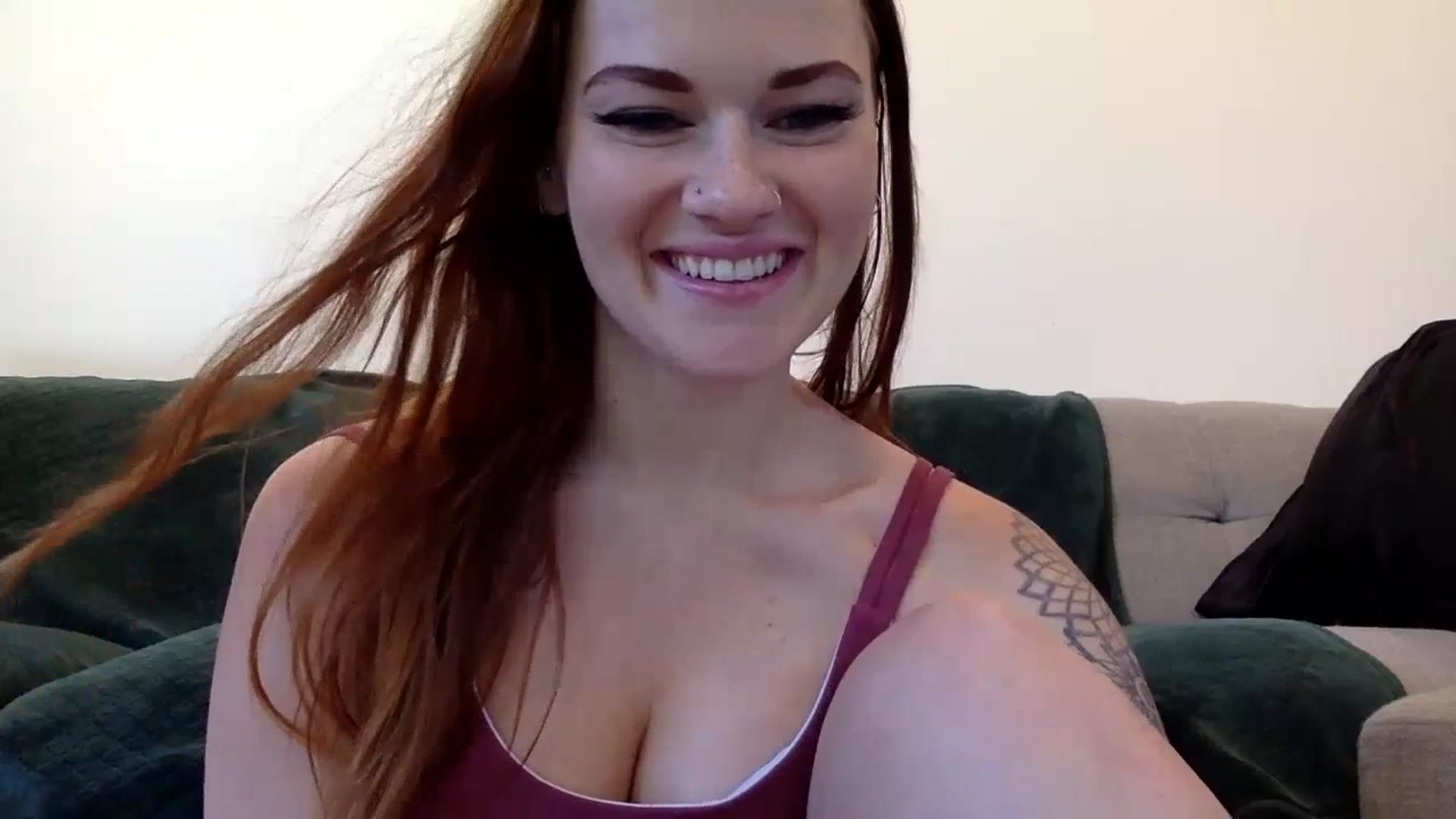 Gallery image thumbnail from LuckyLennox's myfreecams stream on, 07/09/2023, 23:54 image 10 of 20