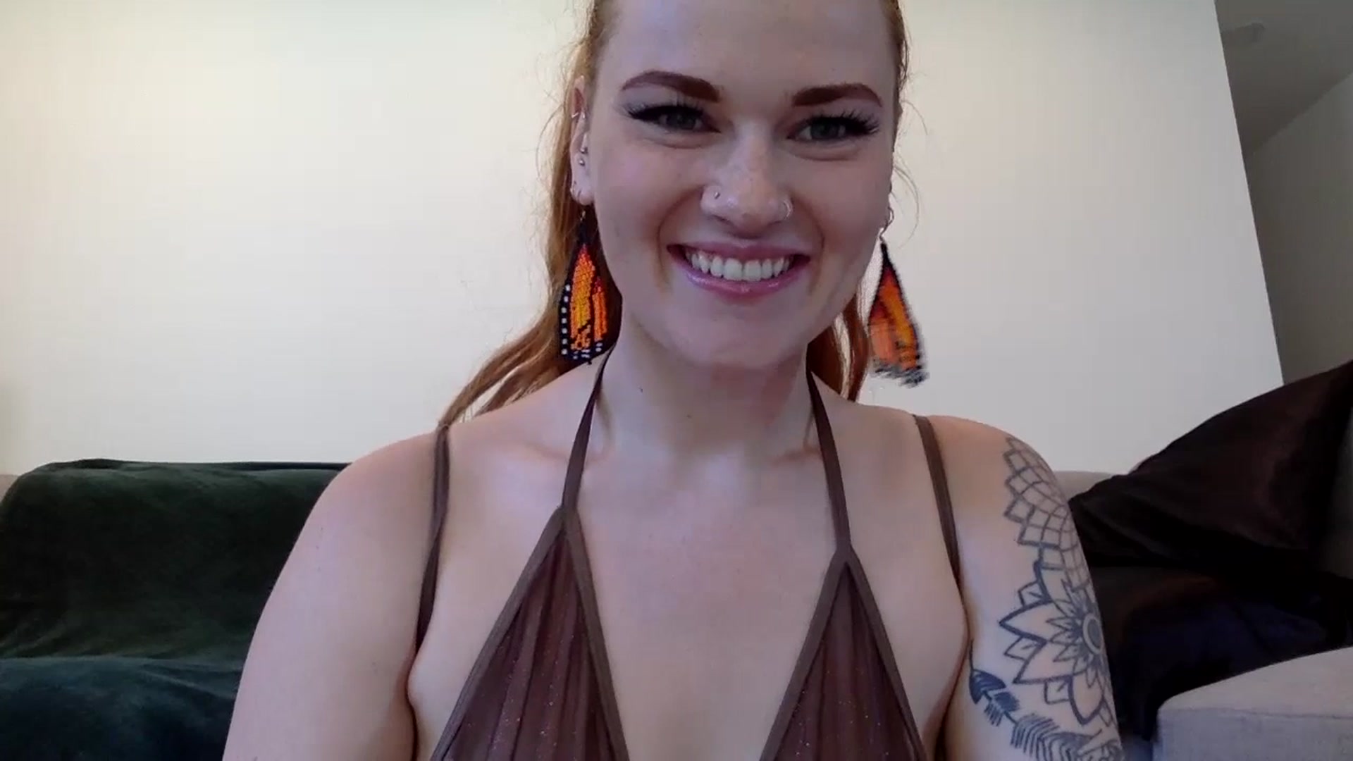 Gallery image thumbnail from LuckyLennox's myfreecams stream on, 07/11/2023, 24:10 image 13 of 20