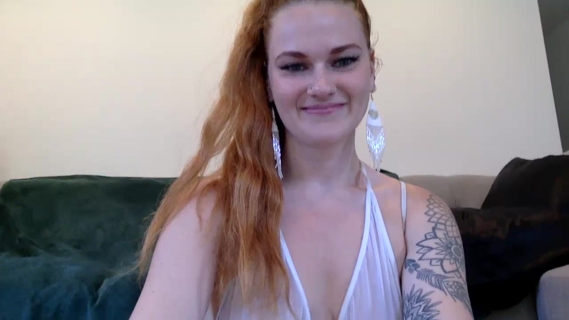 Gallery image thumbnail from LuckyLennox's myfreecams stream on, 07/15/2023, 23:57 image 17 of 20