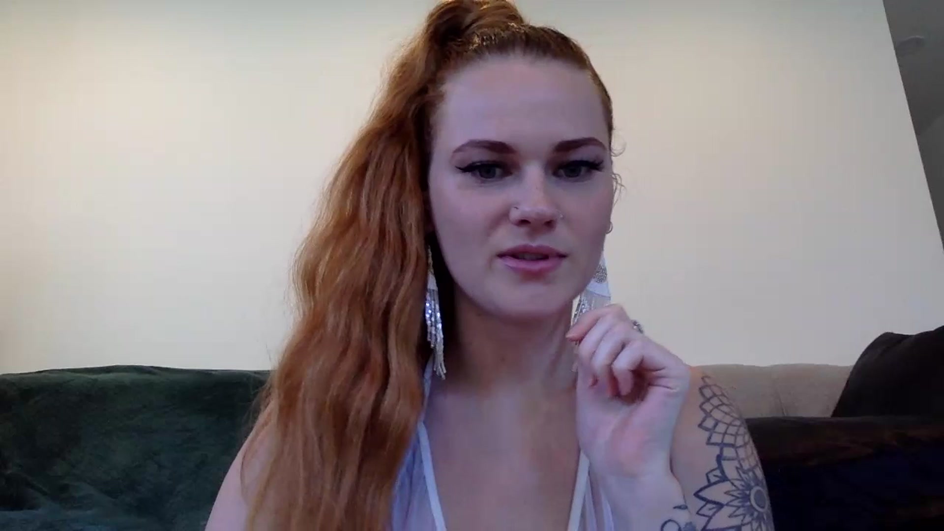 Gallery image thumbnail from LuckyLennox's myfreecams stream on, 07/15/2023, 23:57 image 5 of 20