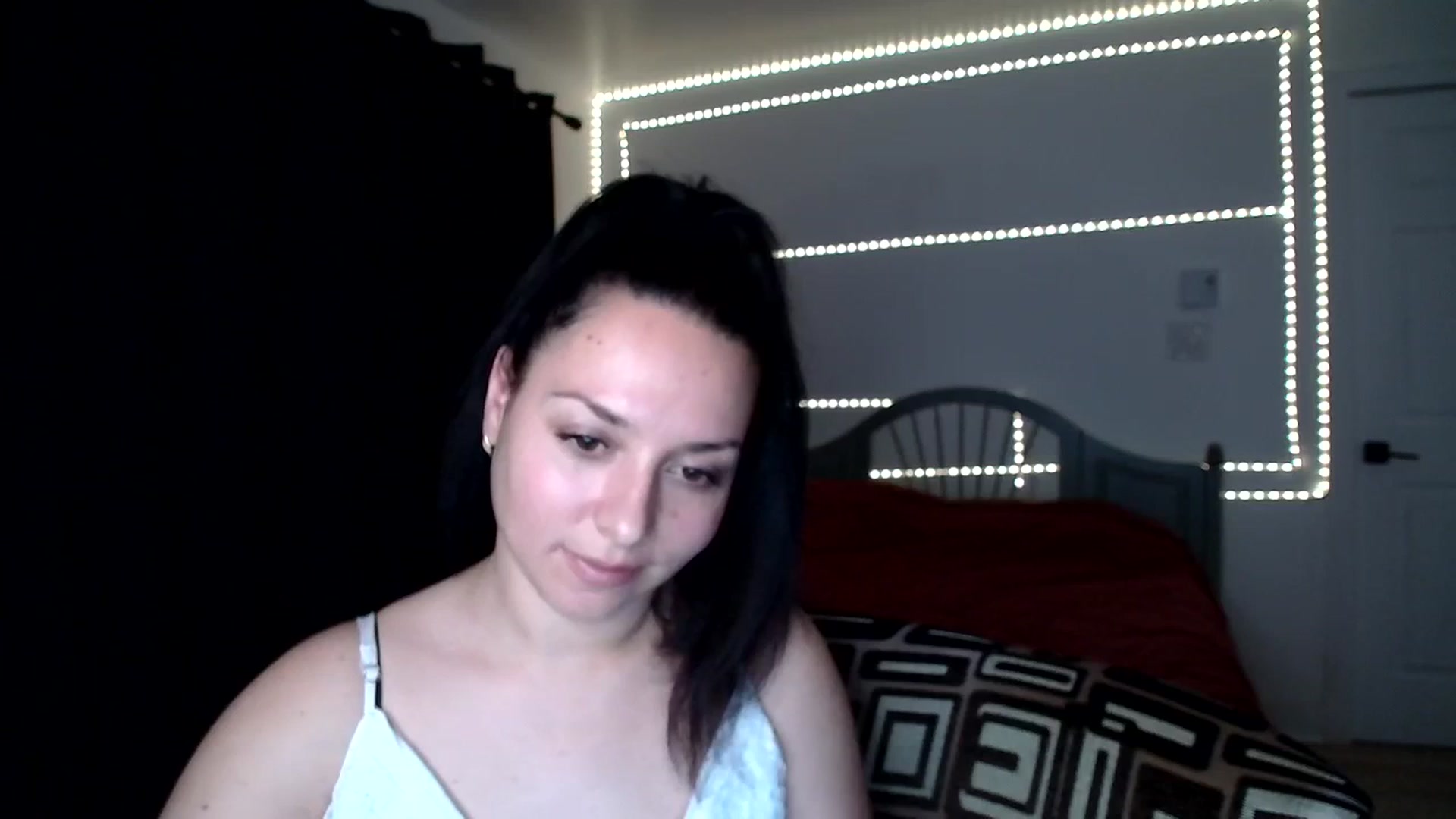 Gallery image thumbnail from LuckyLucky's myfreecams stream on, 12/25/2023, 11:51 image 1 of 20