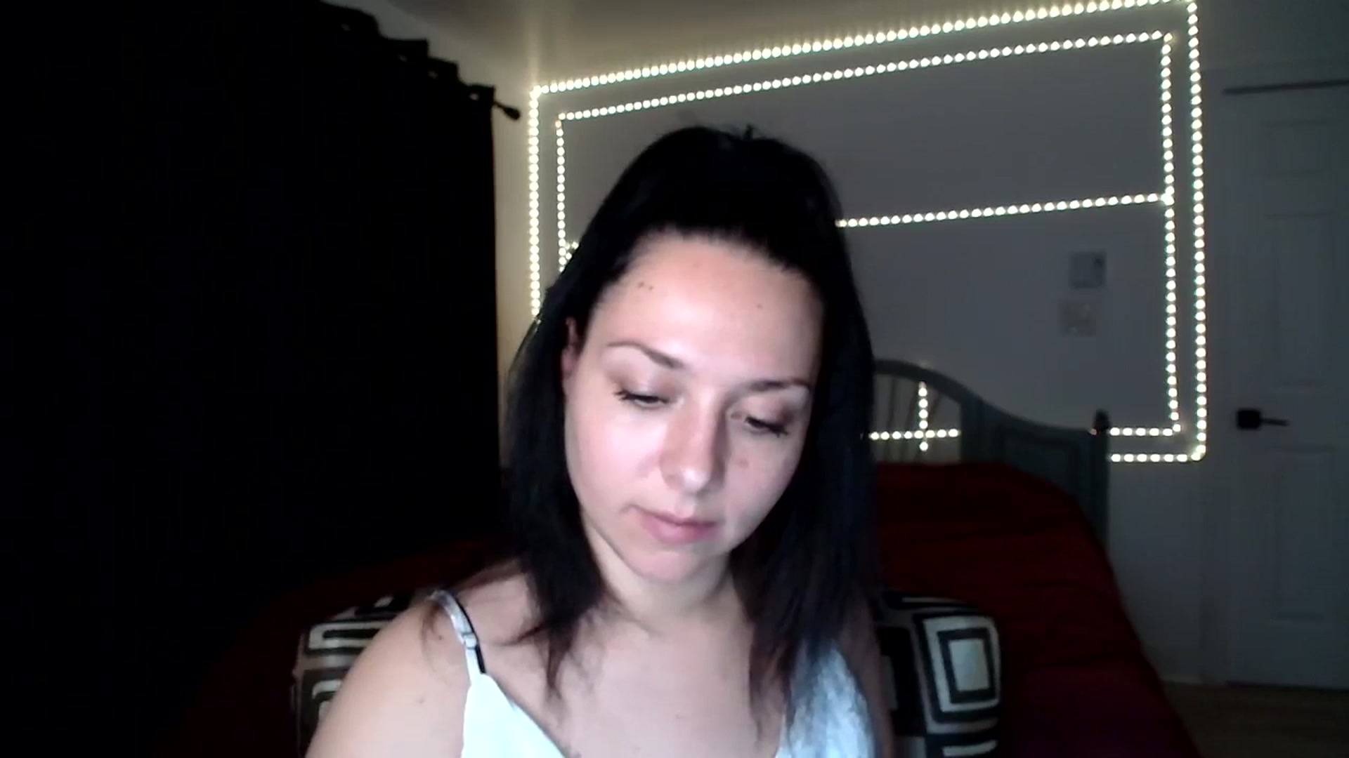 Gallery image thumbnail from LuckyLucky's myfreecams stream on, 12/25/2023, 11:51 image 18 of 20