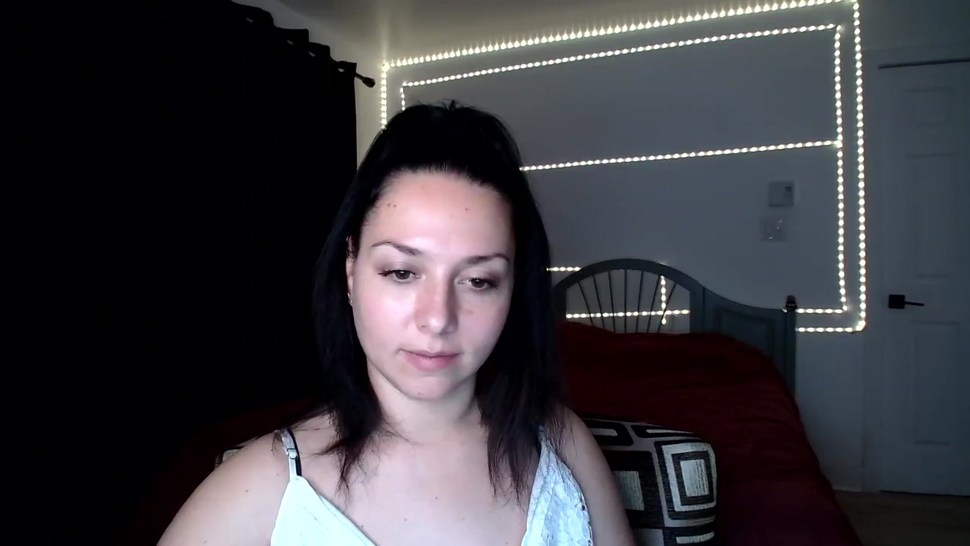 Gallery image thumbnail from LuckyLucky's myfreecams stream on, 12/25/2023, 11:51 image 17 of 20