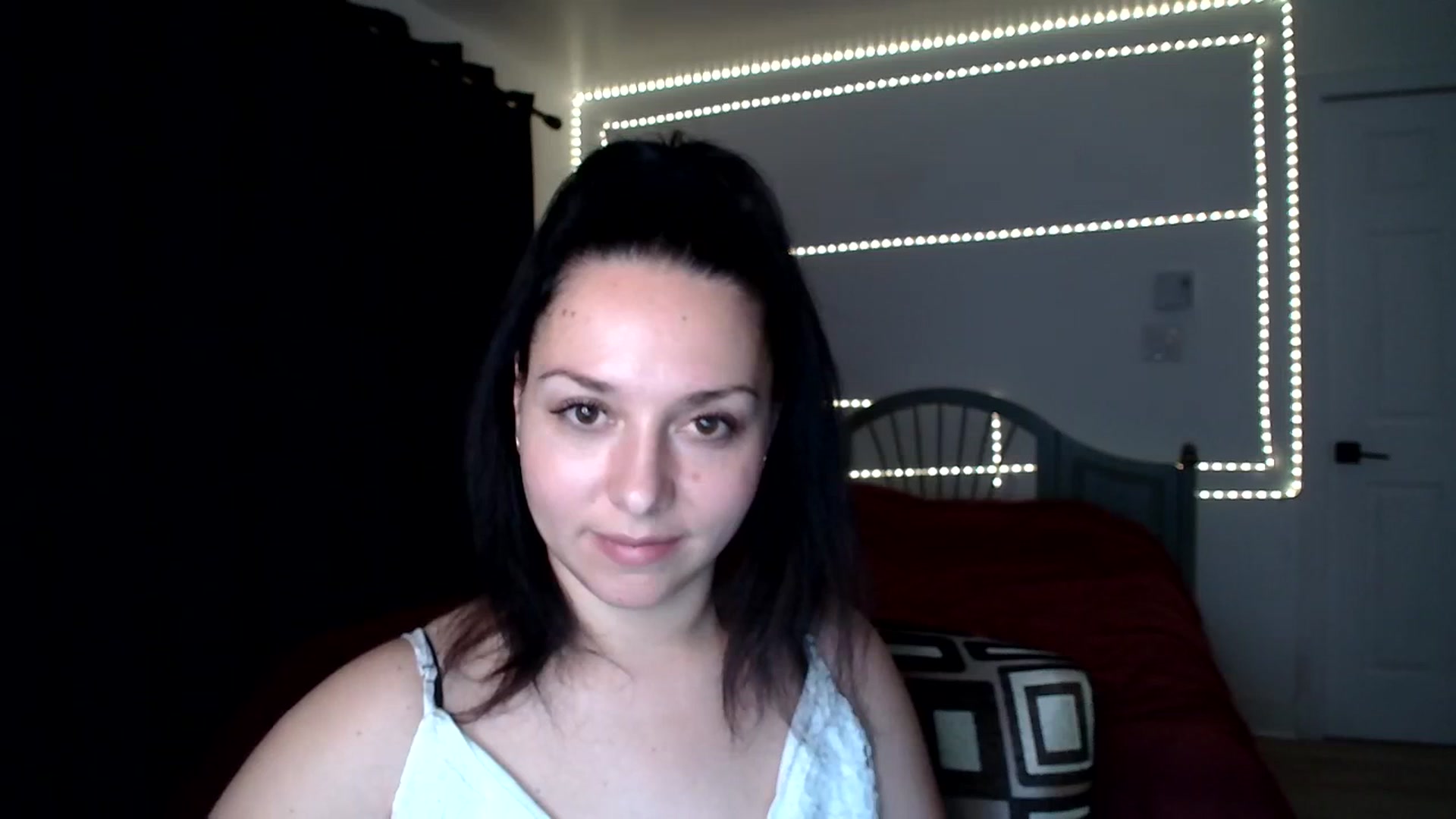 Gallery image thumbnail from LuckyLucky's myfreecams stream on, 12/25/2023, 11:51 image 14 of 20