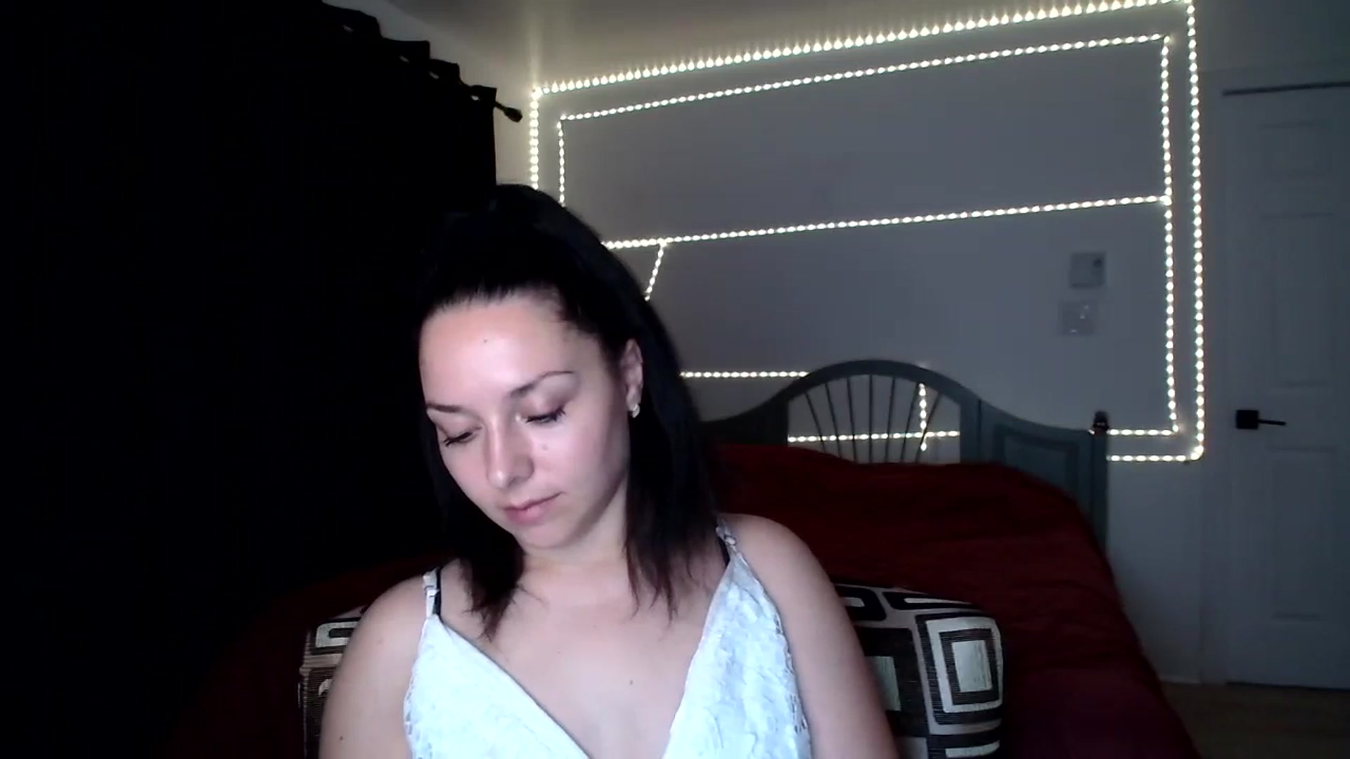 Gallery image thumbnail from LuckyLucky's myfreecams stream on, 12/25/2023, 11:51 image 19 of 20