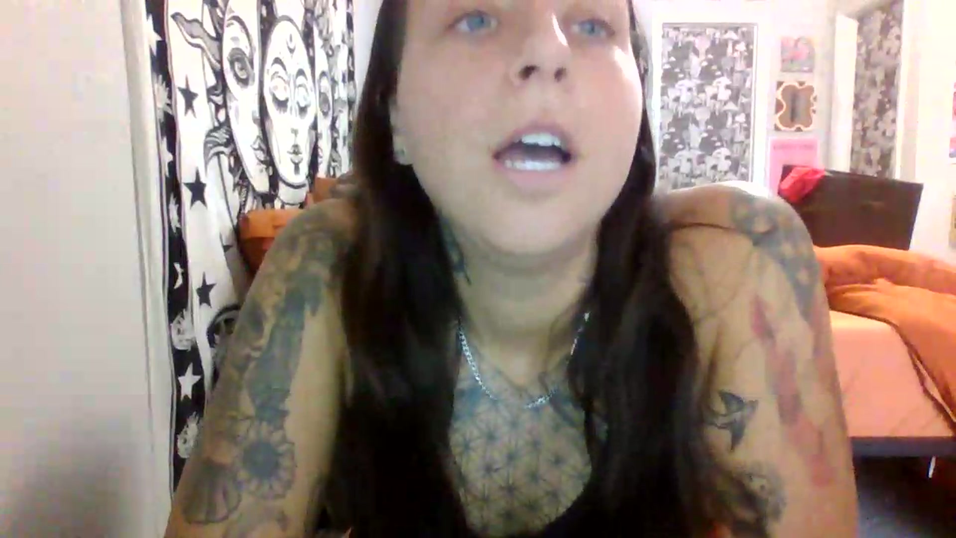 Gallery image thumbnail from LuckyLucy's myfreecams stream on, 05/31/2026, 18:07 image 2 of 20