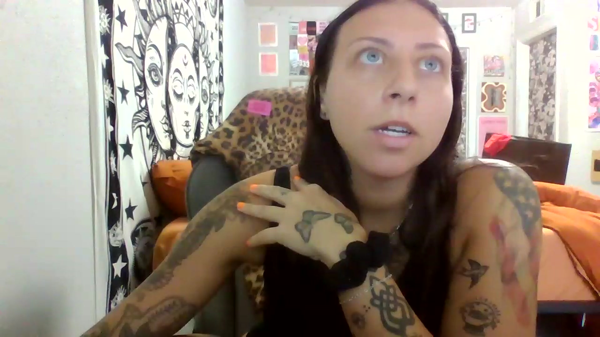 Gallery image thumbnail from LuckyLucy's myfreecams stream on, 05/31/2026, 18:07 image 17 of 20