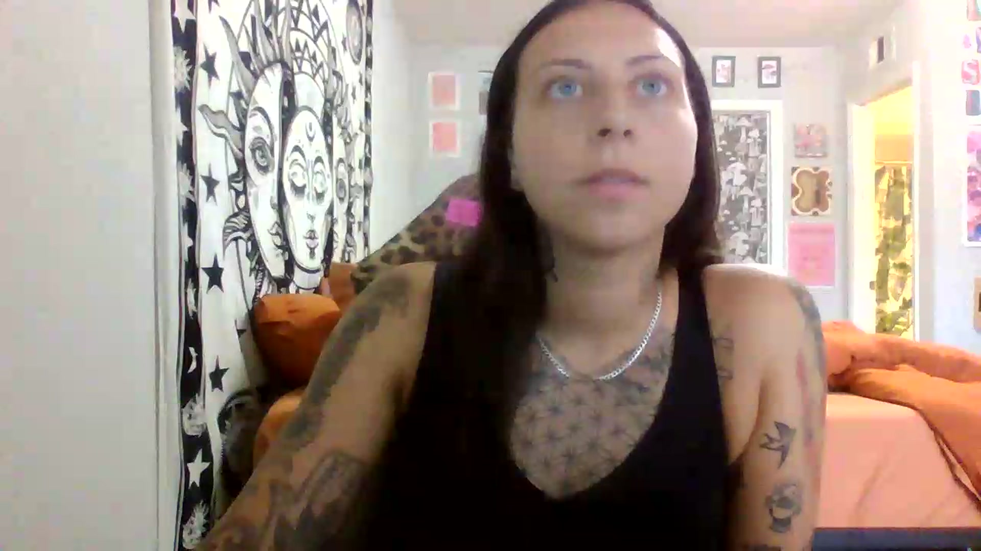 Gallery image thumbnail from LuckyLucy's myfreecams stream on, 05/31/2026, 19:57 image 19 of 20