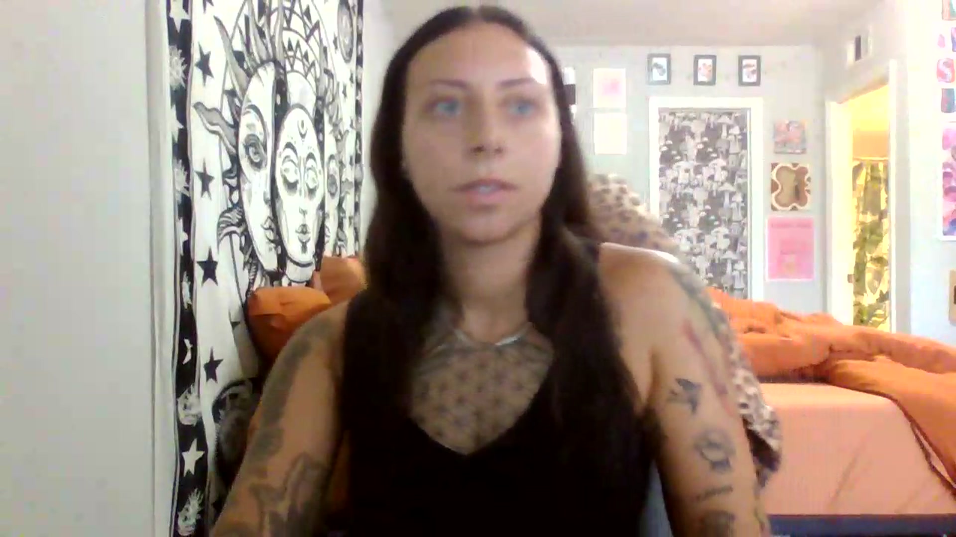 Gallery image thumbnail from LuckyLucy's myfreecams stream on, 05/31/2026, 19:57 image 6 of 20