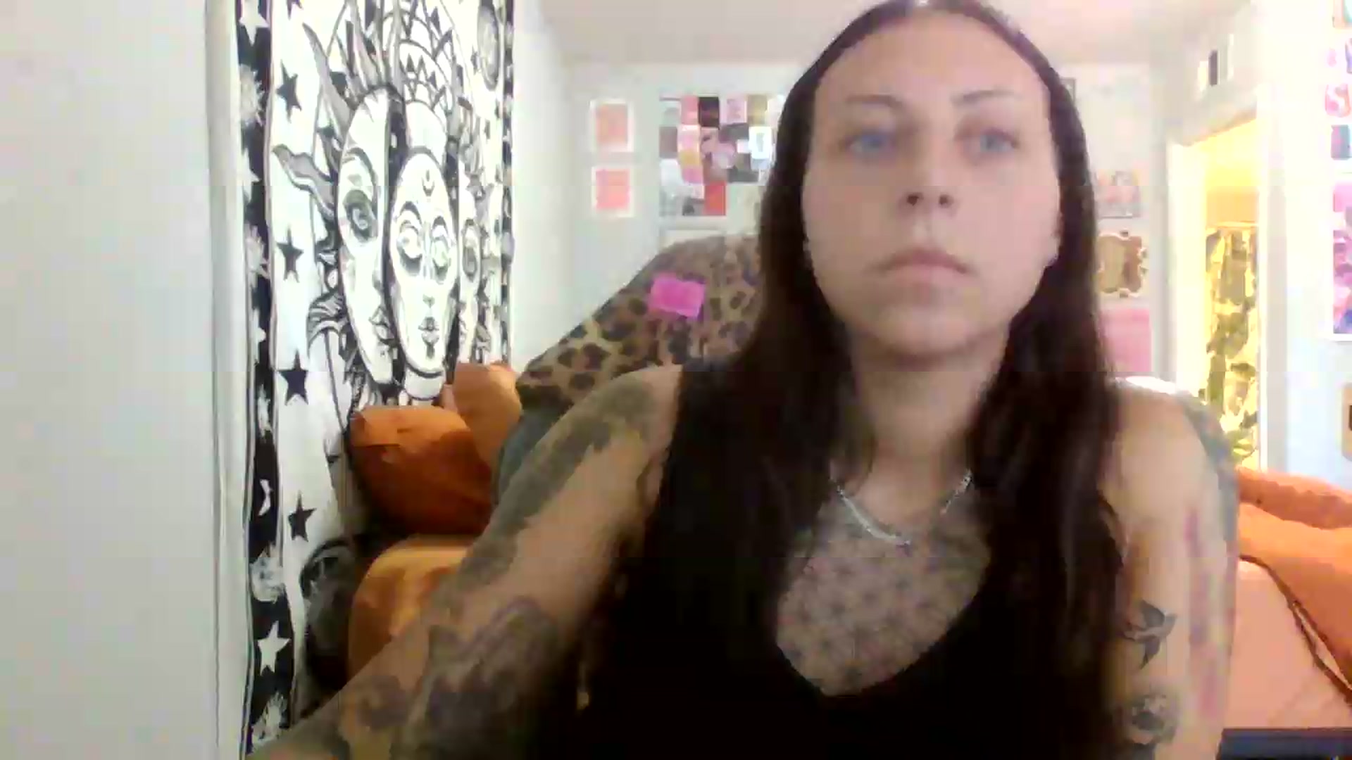 Gallery image thumbnail from LuckyLucy's myfreecams stream on, 05/31/2026, 19:57 image 12 of 20