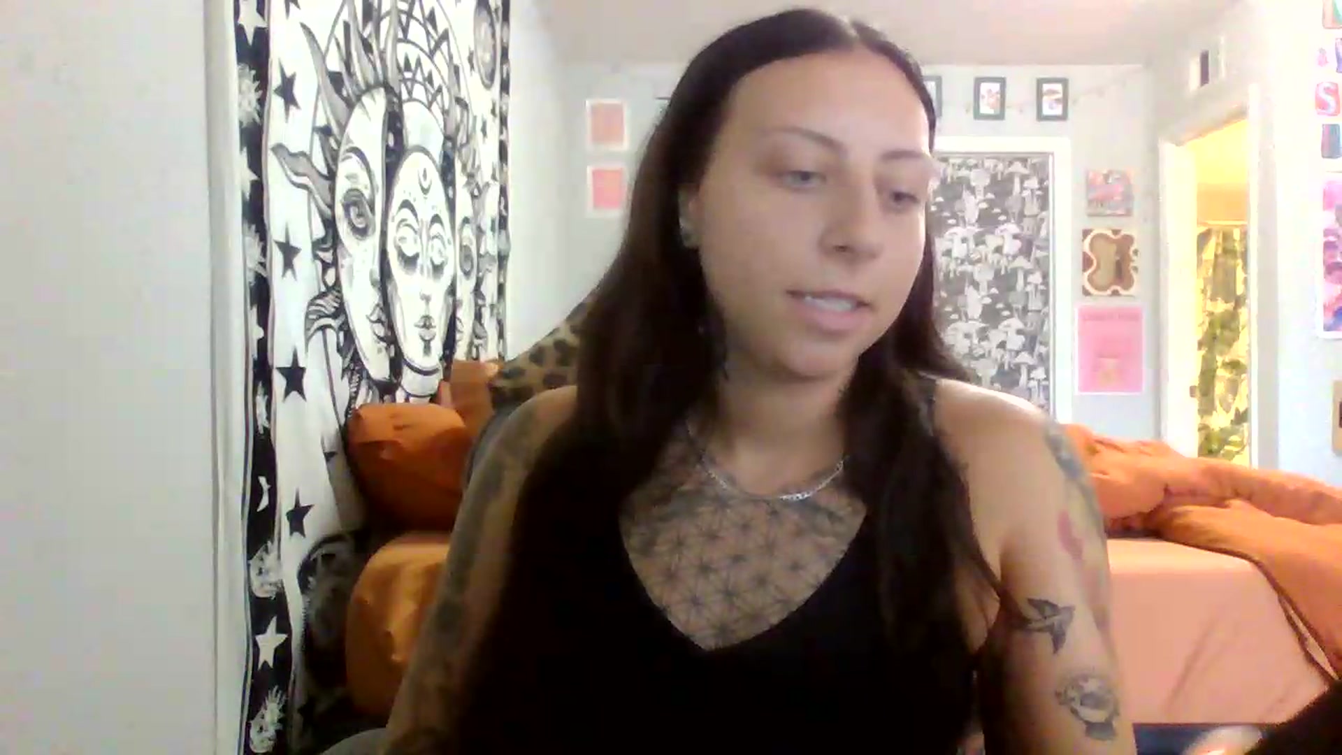 Gallery image thumbnail from LuckyLucy's myfreecams stream on, 05/31/2026, 19:57 image 4 of 20
