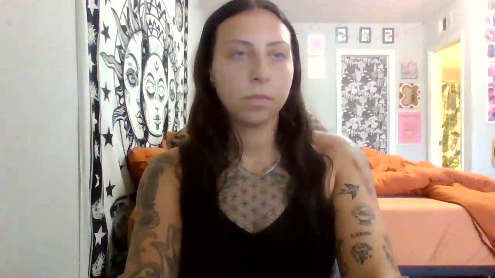 Gallery image thumbnail from LuckyLucy's myfreecams stream on, 05/31/2026, 19:57 image 11 of 20