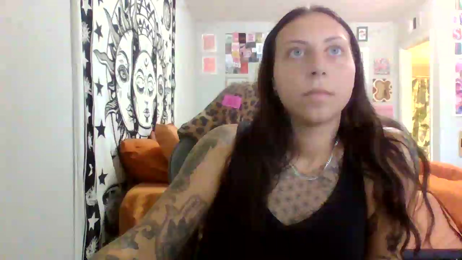Gallery image thumbnail from LuckyLucy's myfreecams stream on, 05/31/2026, 19:57 image 9 of 20