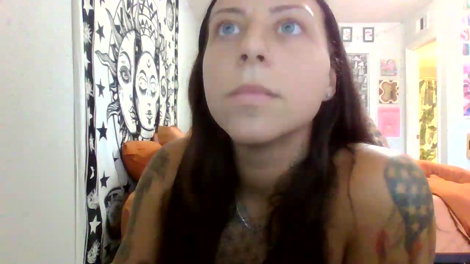 Gallery image thumbnail from LuckyLucy's myfreecams stream on, 05/31/2026, 19:57 image 3 of 20