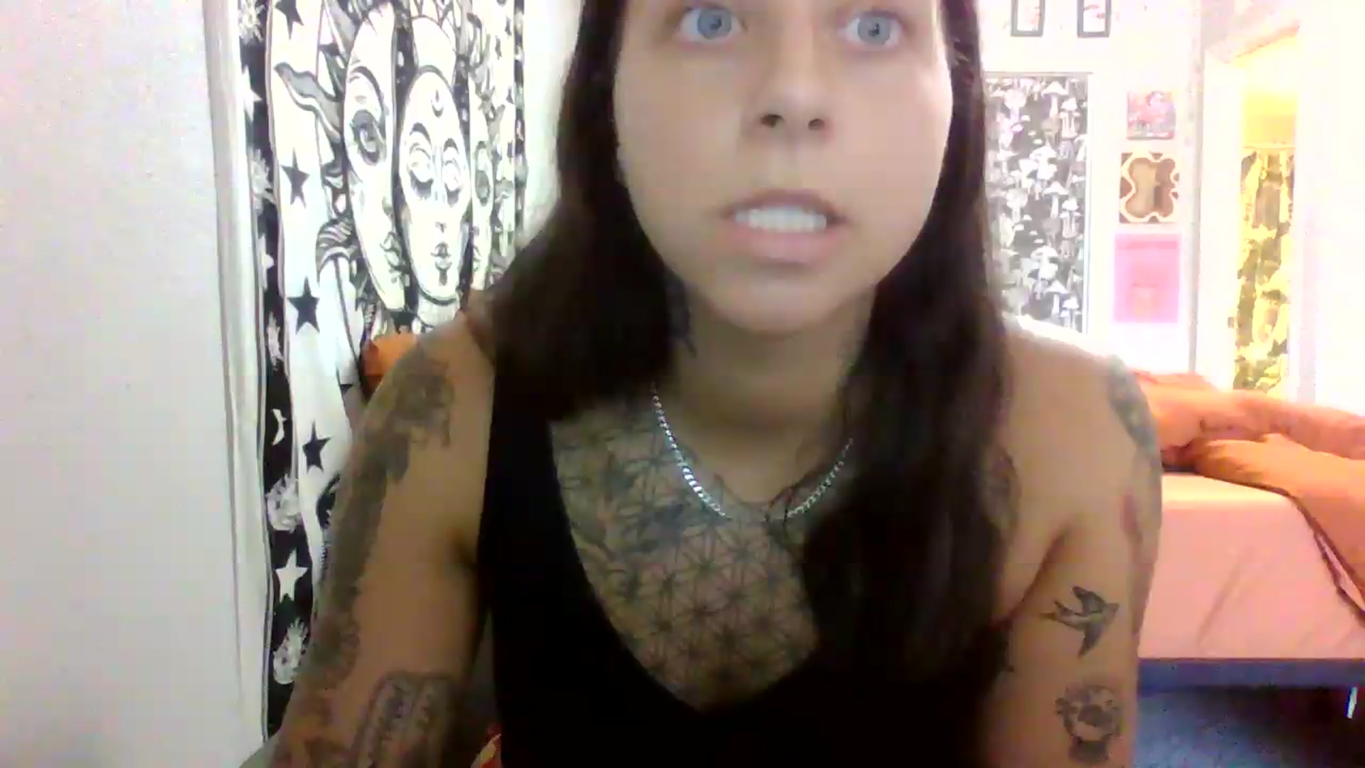 Gallery image thumbnail from LuckyLucy's myfreecams stream on, 05/31/2026, 20:23 image 6 of 20