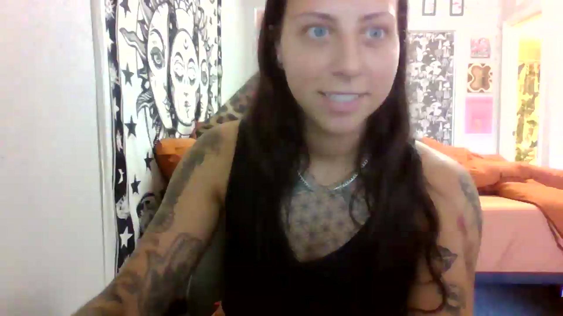 Gallery image thumbnail from LuckyLucy's myfreecams stream on, 05/31/2026, 20:23 image 19 of 20