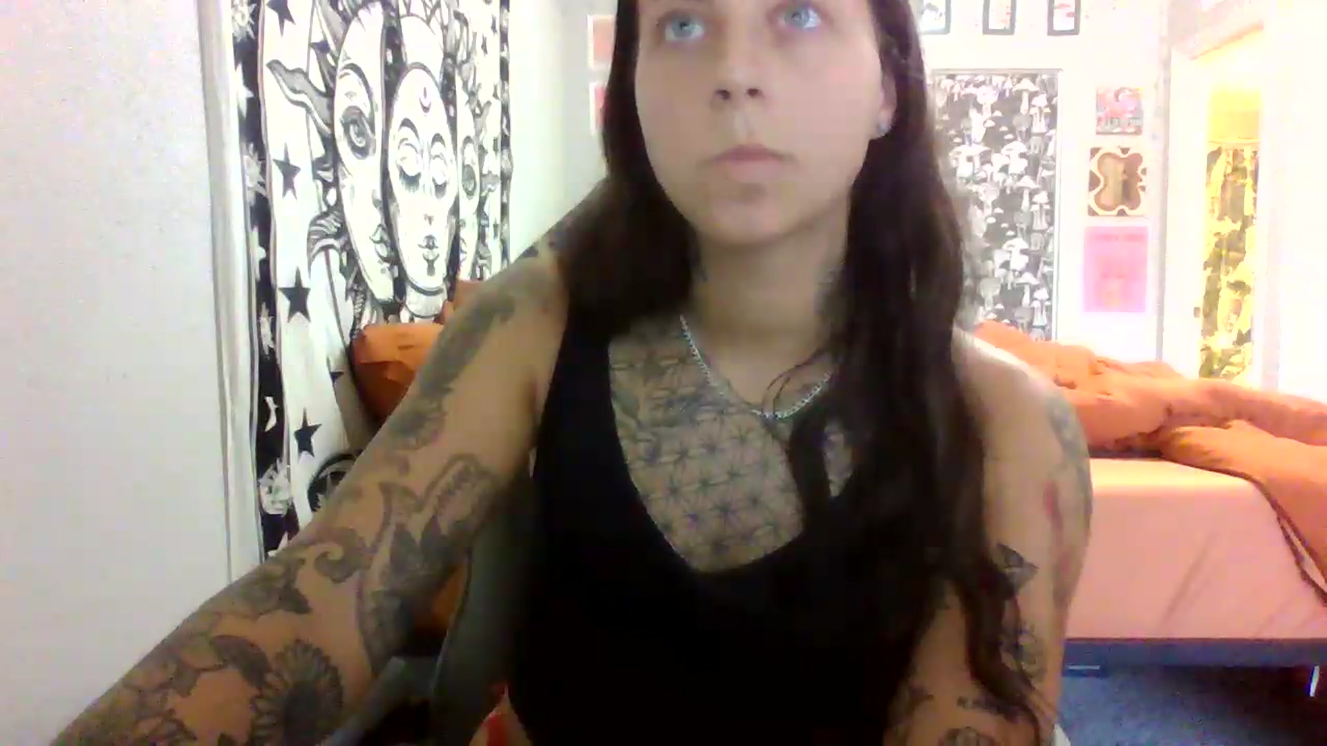 Gallery image thumbnail from LuckyLucy's myfreecams stream on, 05/31/2026, 20:23 image 8 of 20