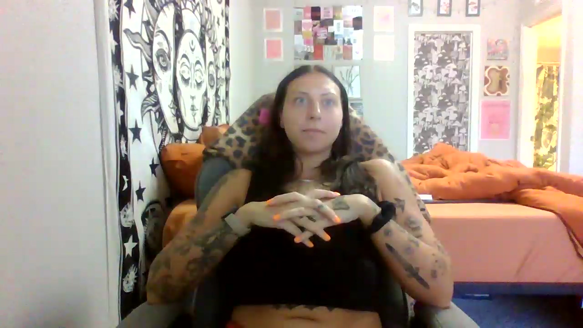 Gallery image thumbnail from LuckyLucy's myfreecams stream on, 05/31/2026, 20:23 image 20 of 20