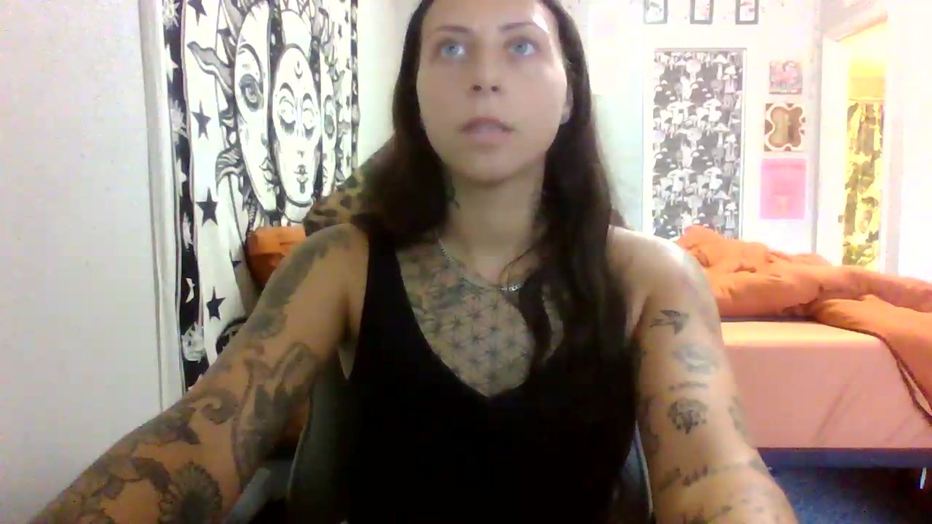 Gallery image thumbnail from LuckyLucy's myfreecams stream on, 05/31/2026, 20:23 image 9 of 20
