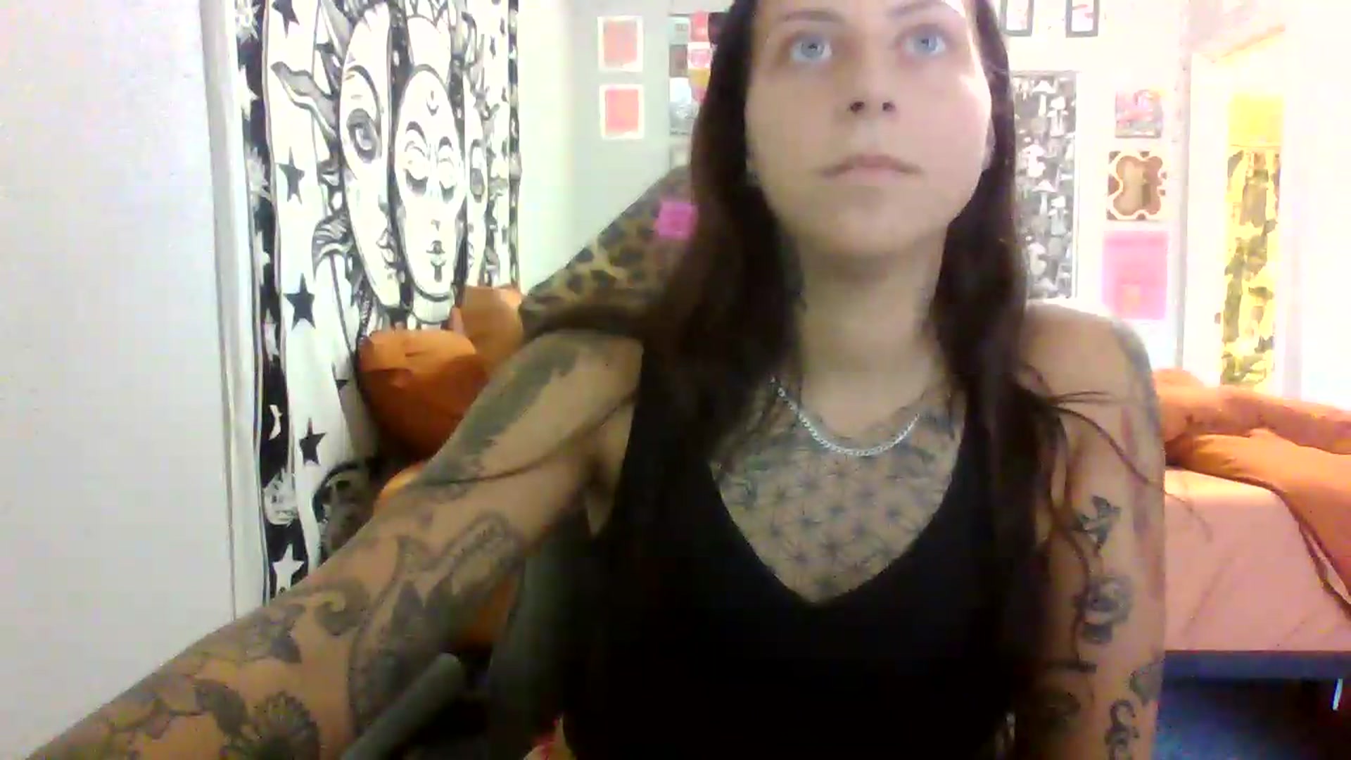 Gallery image thumbnail from LuckyLucy's myfreecams stream on, 05/31/2026, 20:23 image 13 of 20
