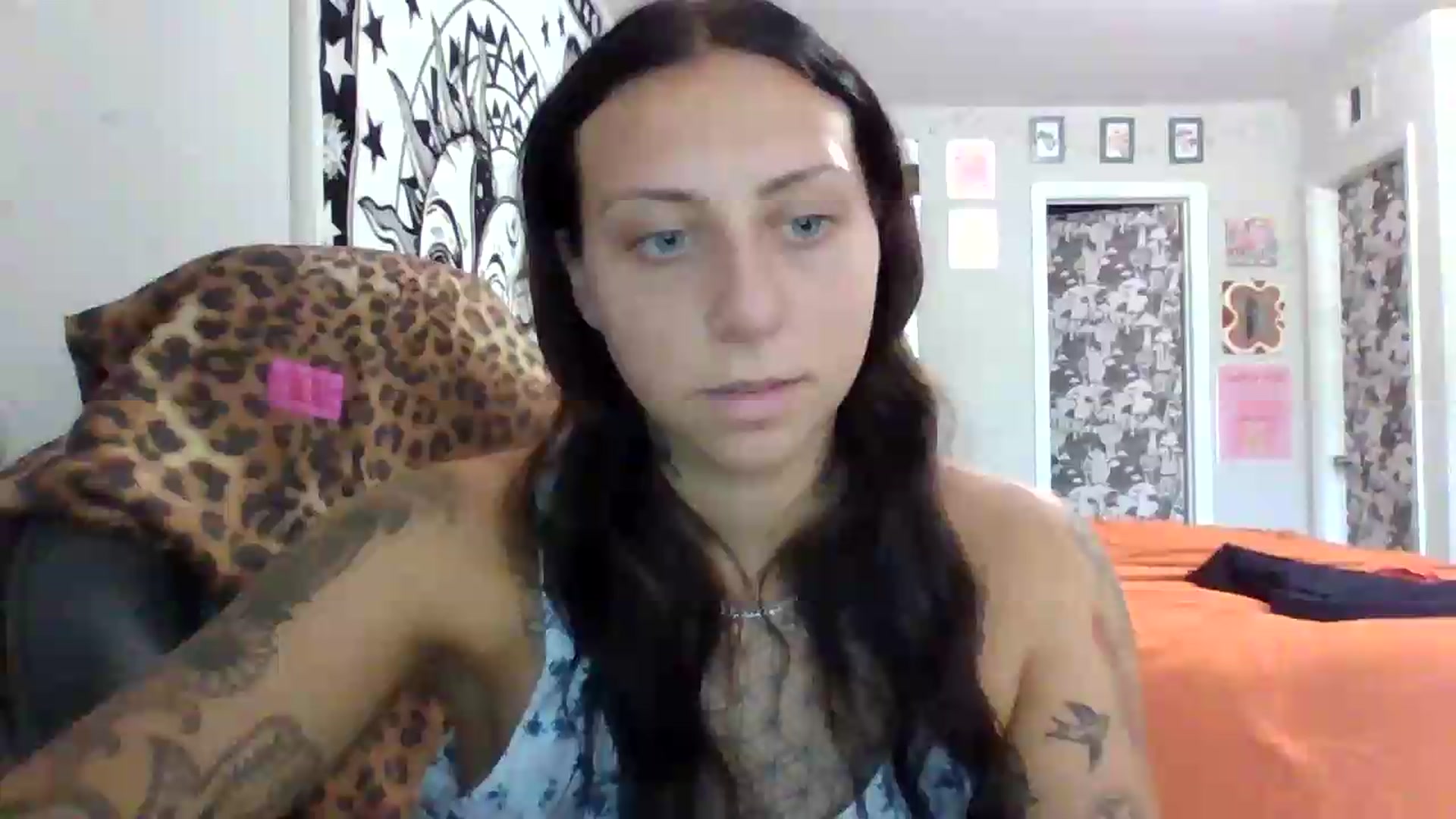 Gallery image thumbnail from LuckyLucy's myfreecams stream on, 06/01/2026, 20:21 image 1 of 20