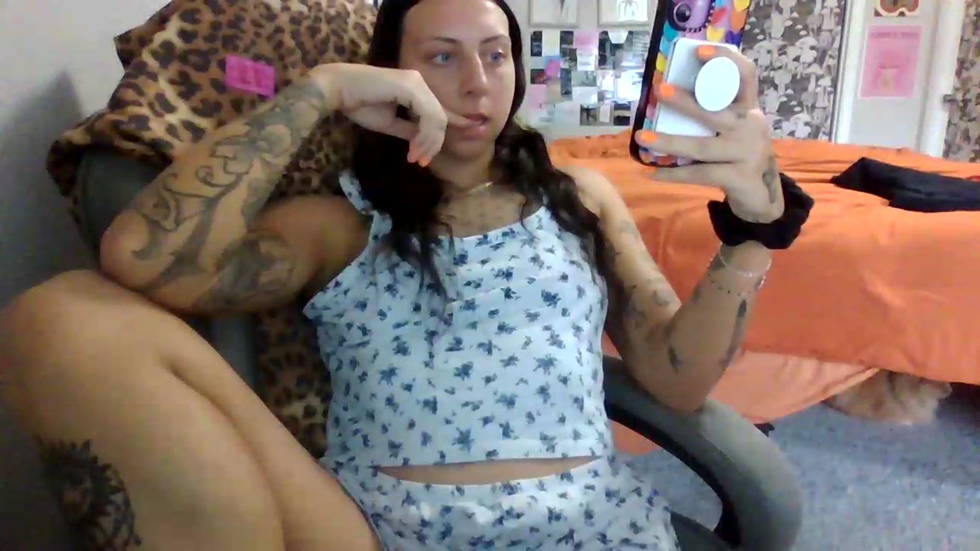 Gallery image thumbnail from LuckyLucy's myfreecams stream on, 06/01/2026, 20:21 image 3 of 20